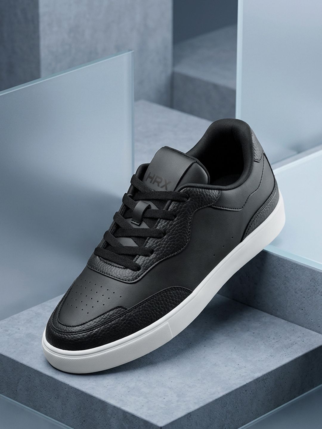 HRX by Hrithik Roshan Bomba Men Comfortable Sneaker