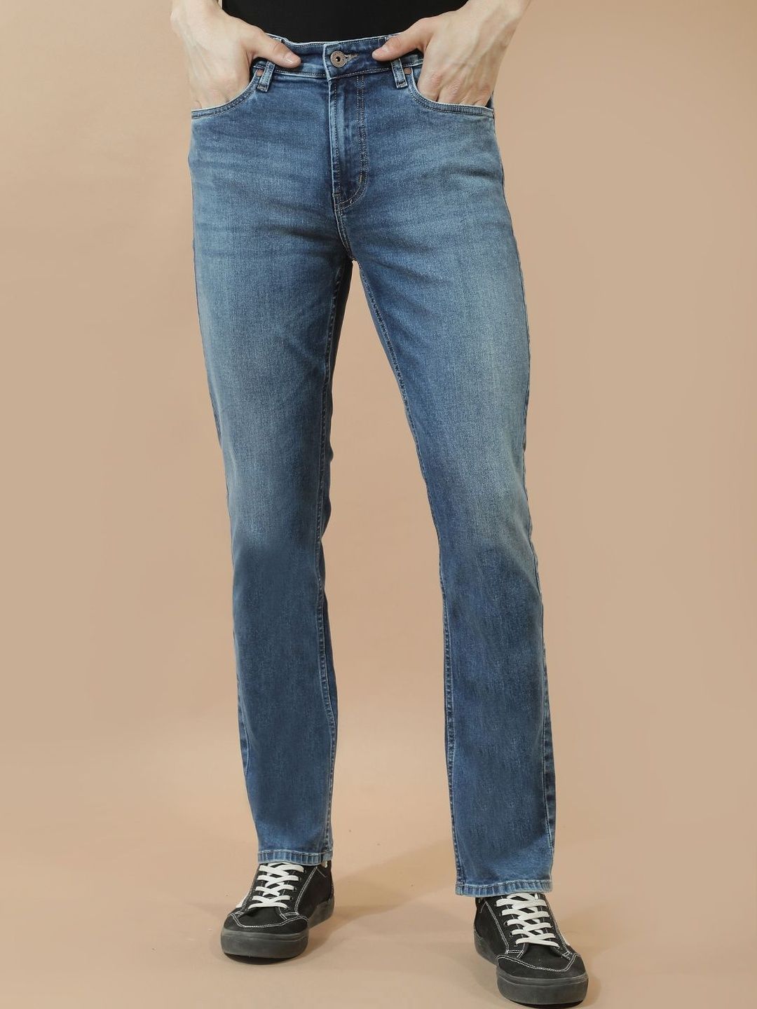 Numero Uno Numero Uno Men Slim Fit Mid-Rise Light Fade Stretchable Jeans