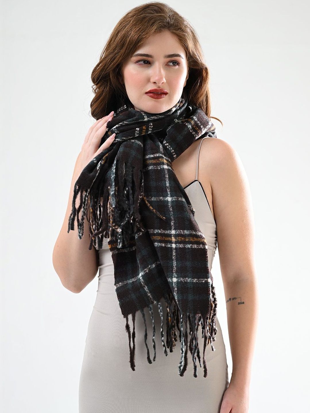 Cazzano Women Checked Woven Design Shawl