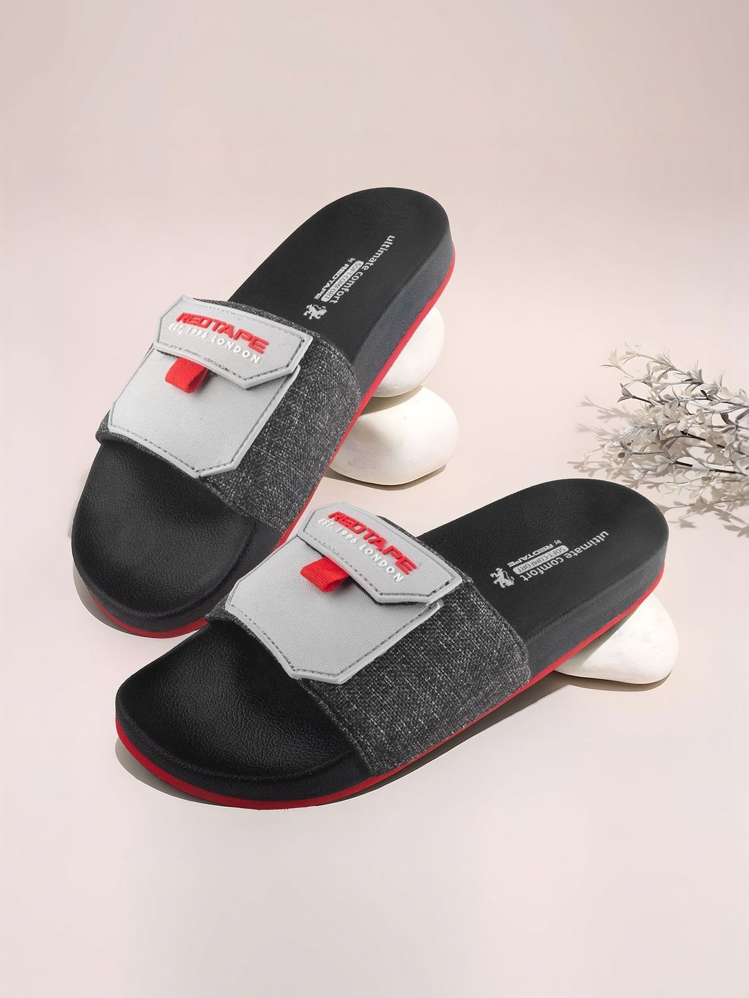 Red Tape Men Colourblocked Sliders