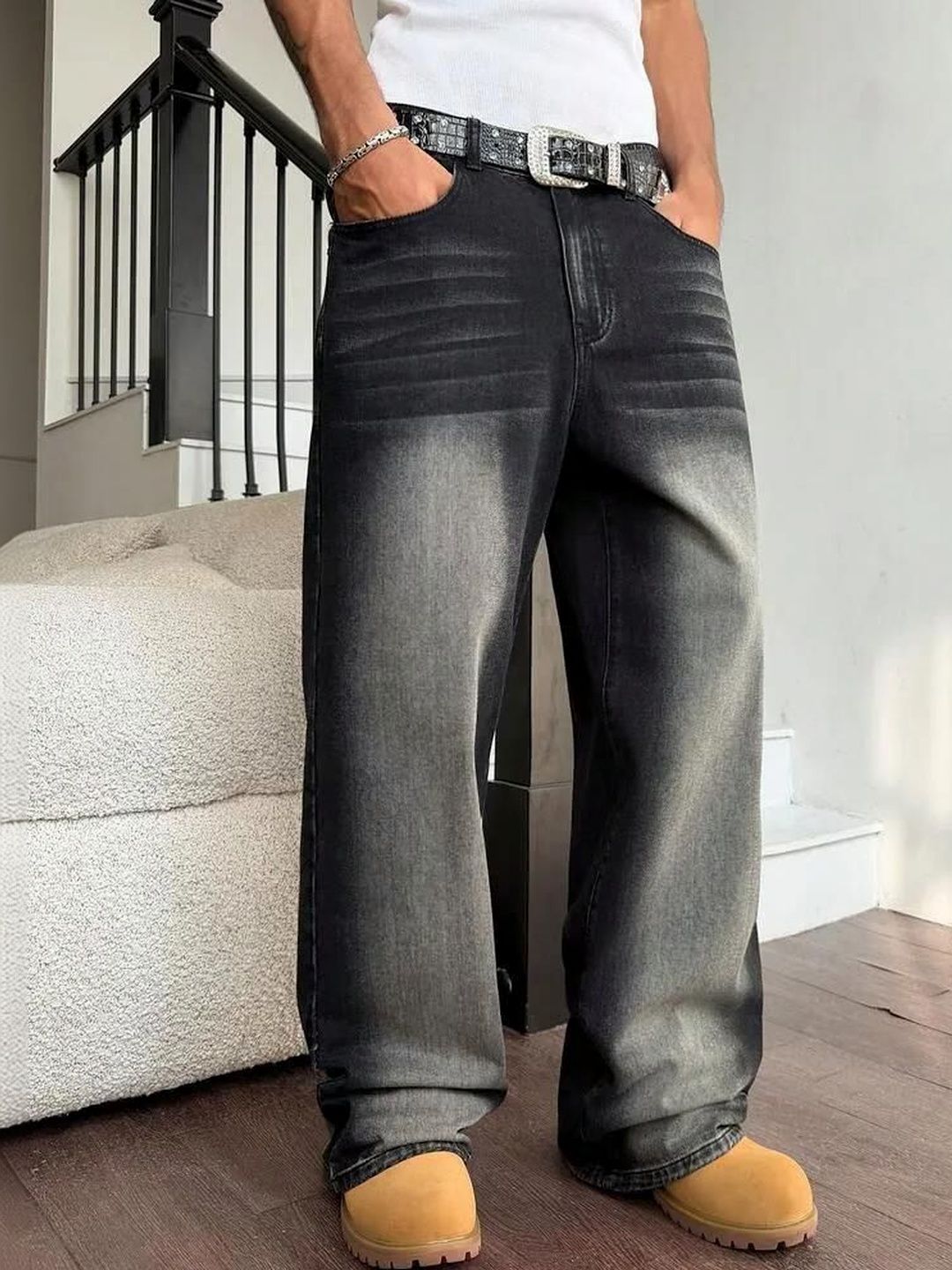 Kotty Men Relaxed Fit Low-Rise Heavy Fade Jeans