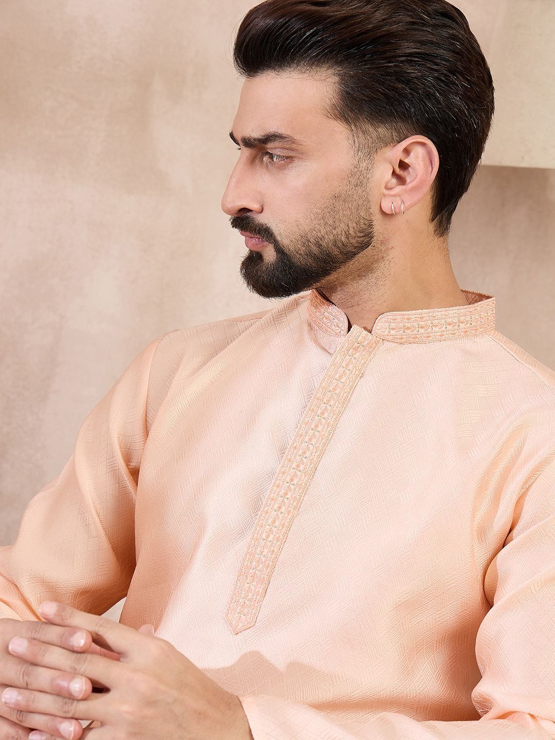 House of Pataudi Embroidered Mandarin Collar Knee Length Straight Kurta