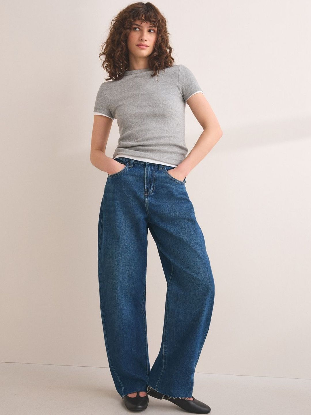 Regular Fit Mid-Rise Light Fade Stretchable Jeans