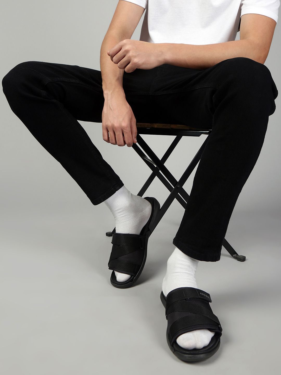 ZEESH Men Solid Forge Leather Sliders