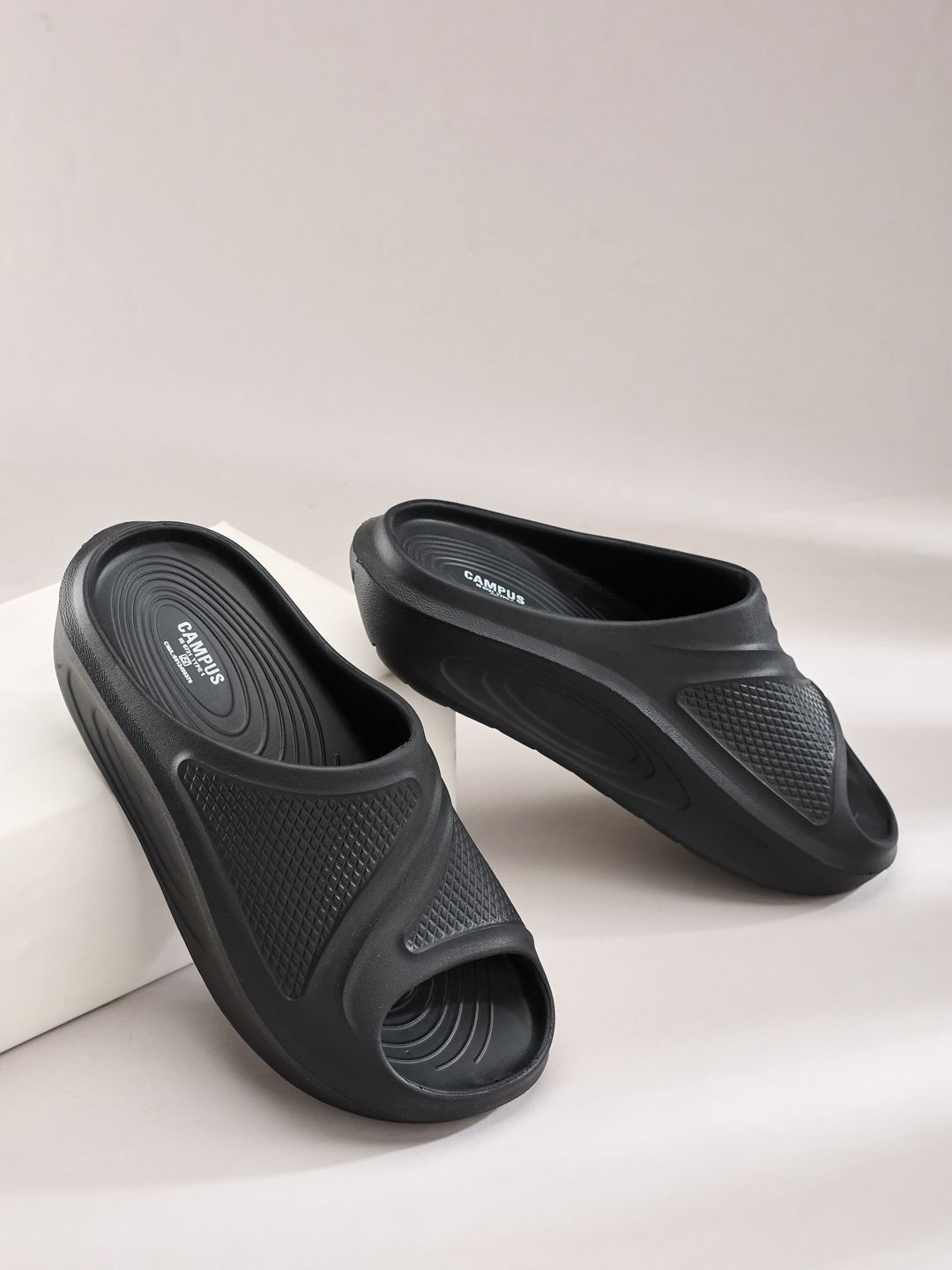 Campus GC-4036 Men Slip-On