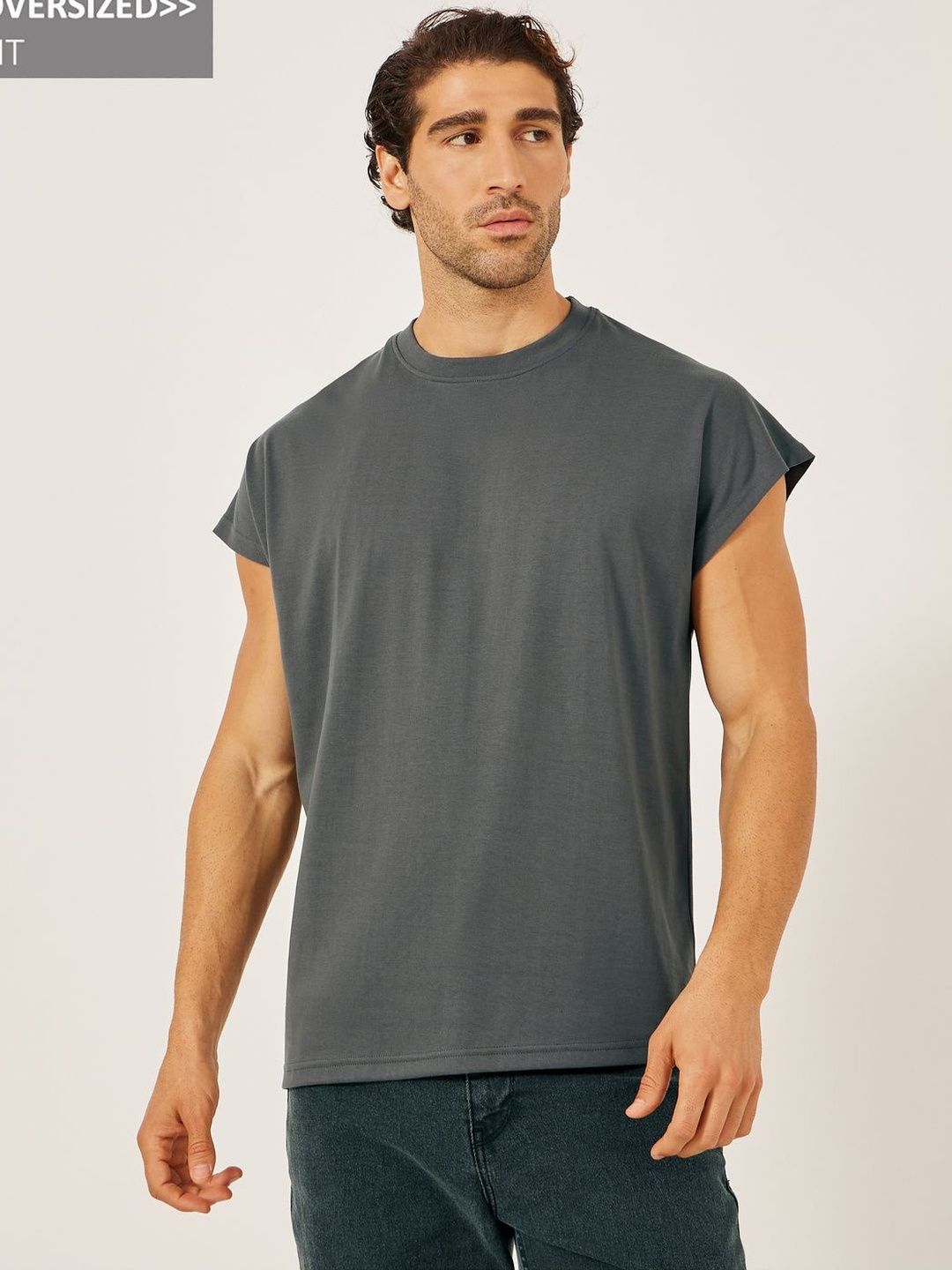 Styli Men Charcoal Solid Cap Sleevele Crew Neck Oversized T-Shirt