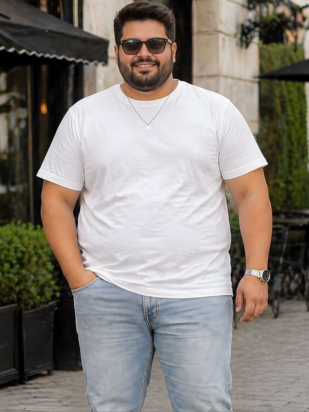 Sztori Men Plus Size White Solid Round Neck Regular Fit Cotton T-shirt