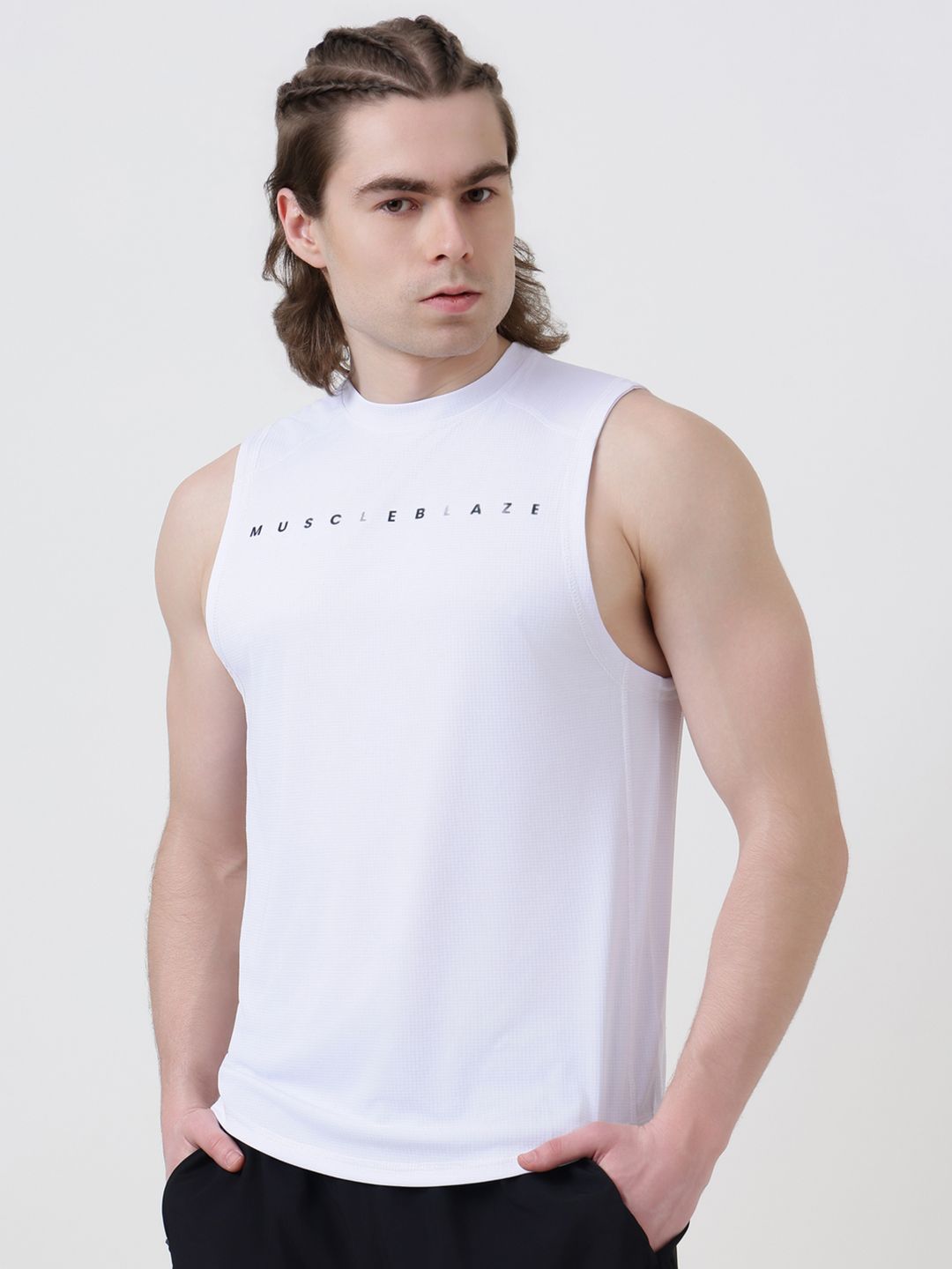 MuscleBlaze Unisex Brand Logo Printed Round Neck Slim T-shirt