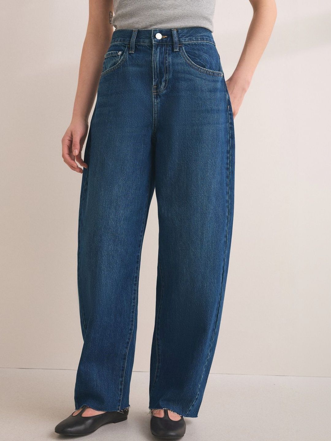Regular Fit Mid-Rise Light Fade Stretchable Jeans