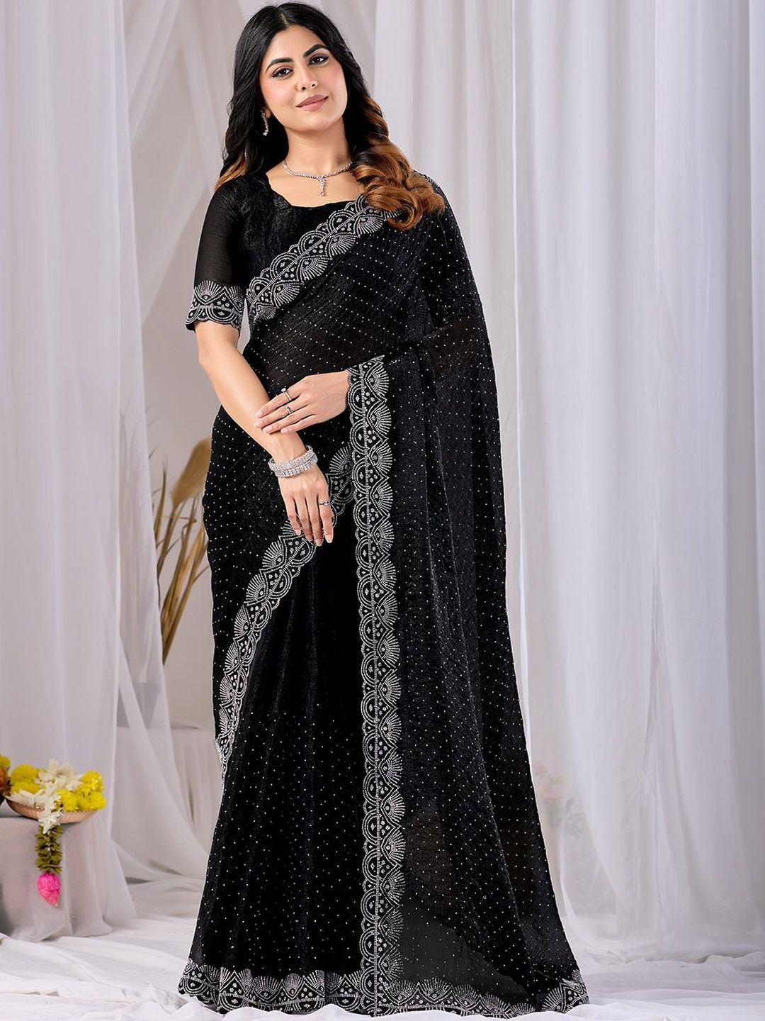 Gownwala Floral Embellished Sequinned Heavy Work Chanderi Saree