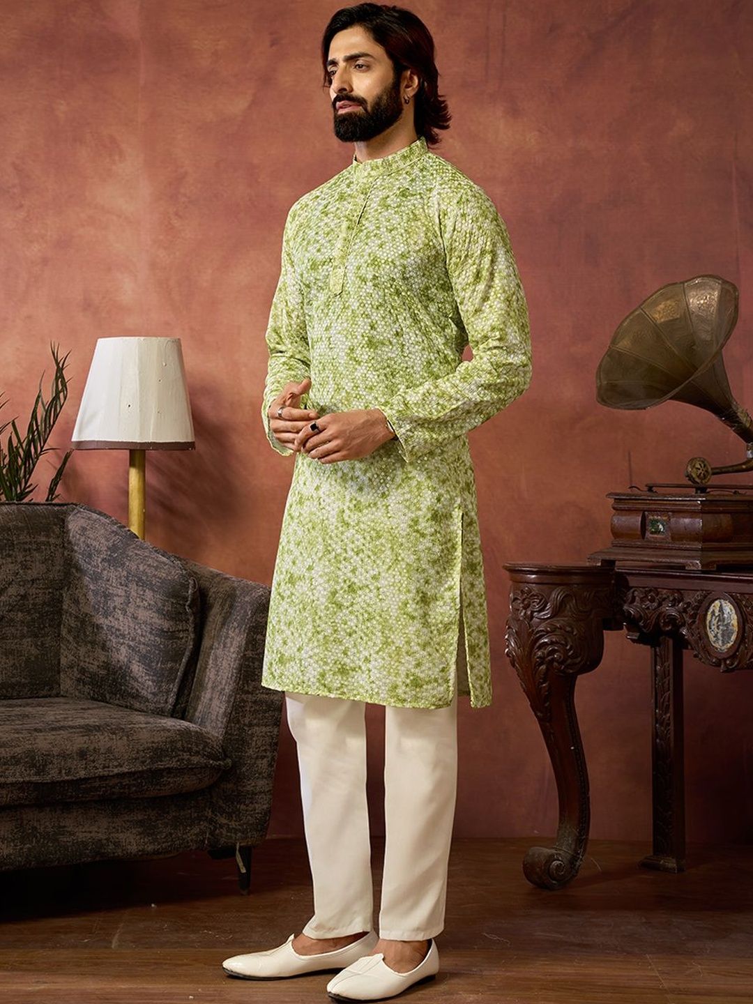House of Pataudi Embroidered Cotton Mandarin Collar Knee Length Straight Kurtas
