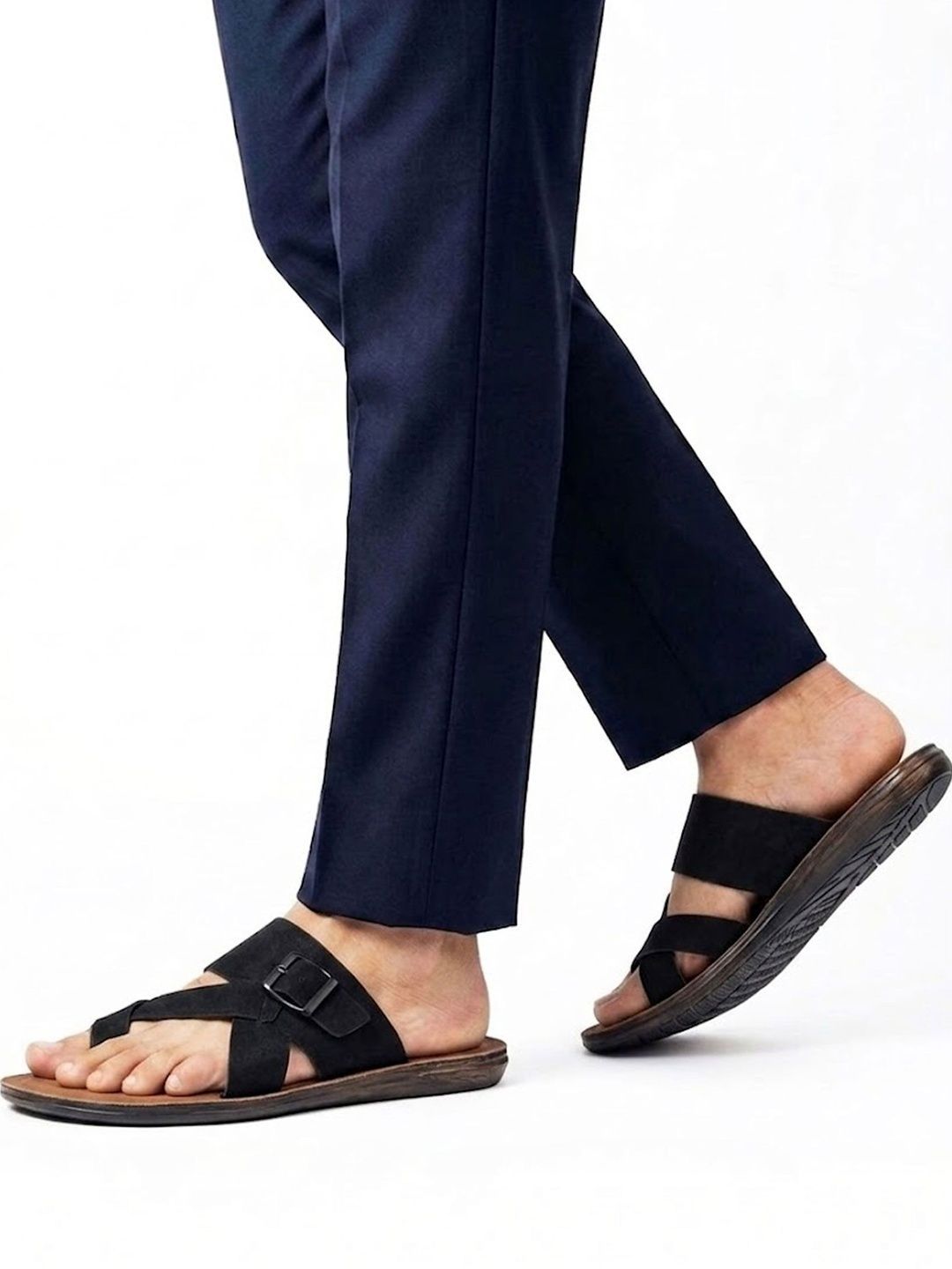 Binny Men Black Synthetic Comfort Toe-Ring Sandals With Buckle Strap