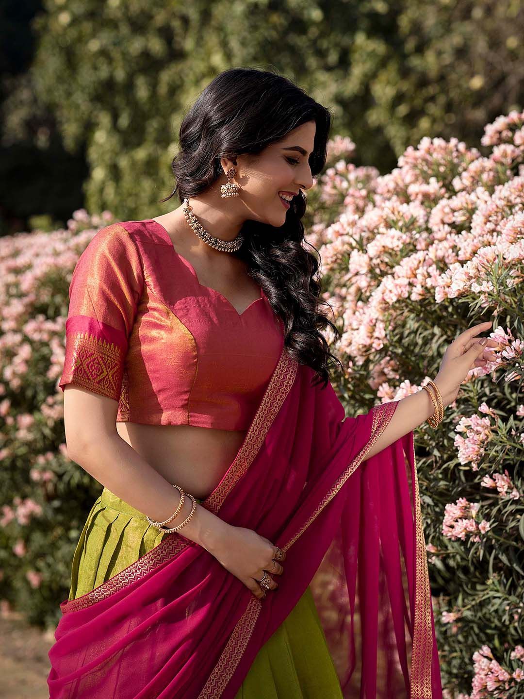 Buy LOOKNBOOK ART Traditional Kanchipuram Zari Woven Lehenga Choli