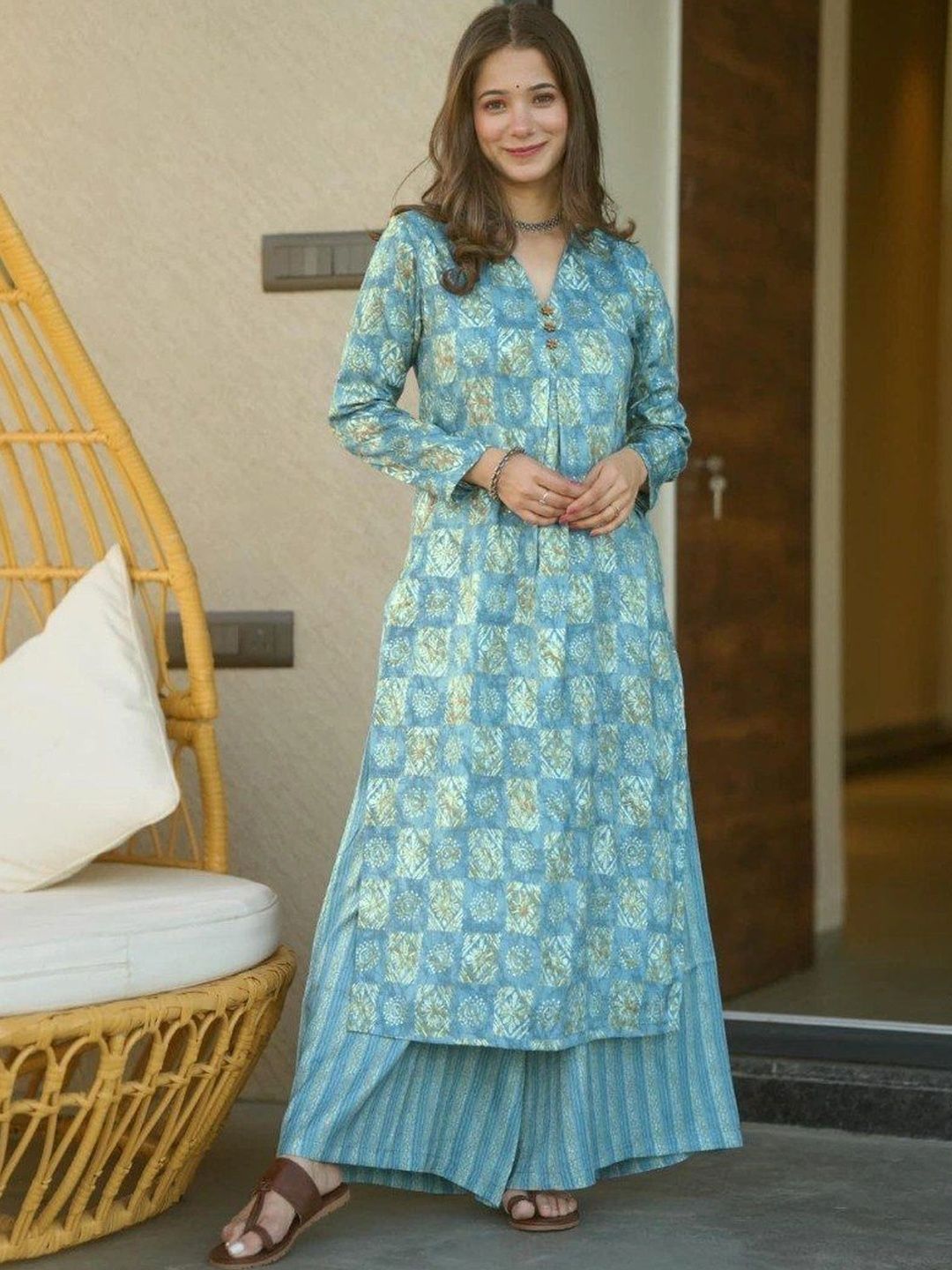 GREEN PEARS Women Printed Palazzos