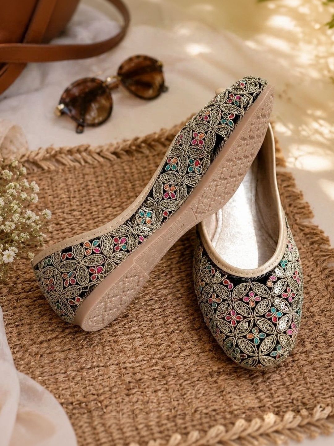 Anouk women trending flats & sandals