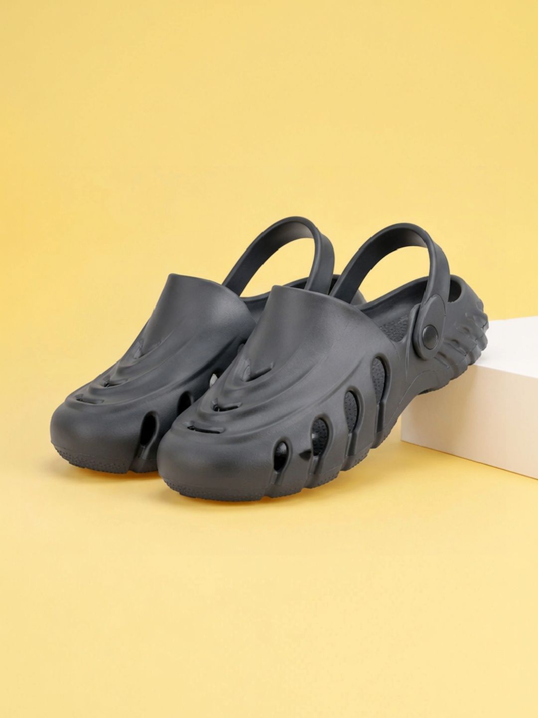 Golazo Men Clogs