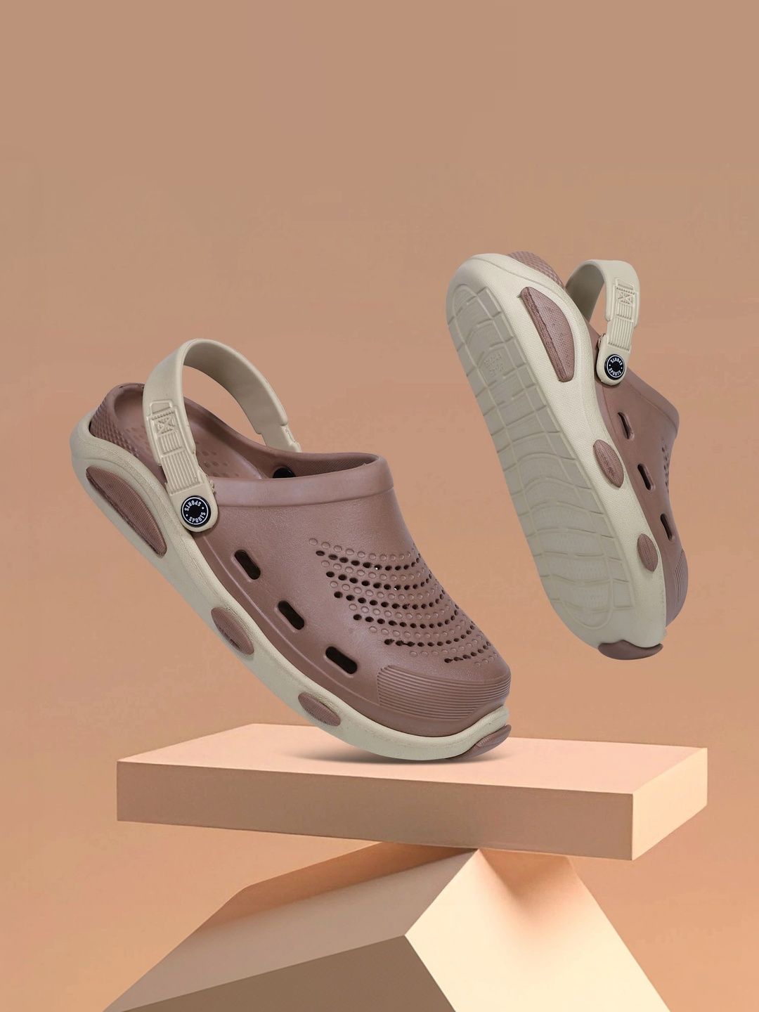 FOOT CARE Men Colourblocked Clogs