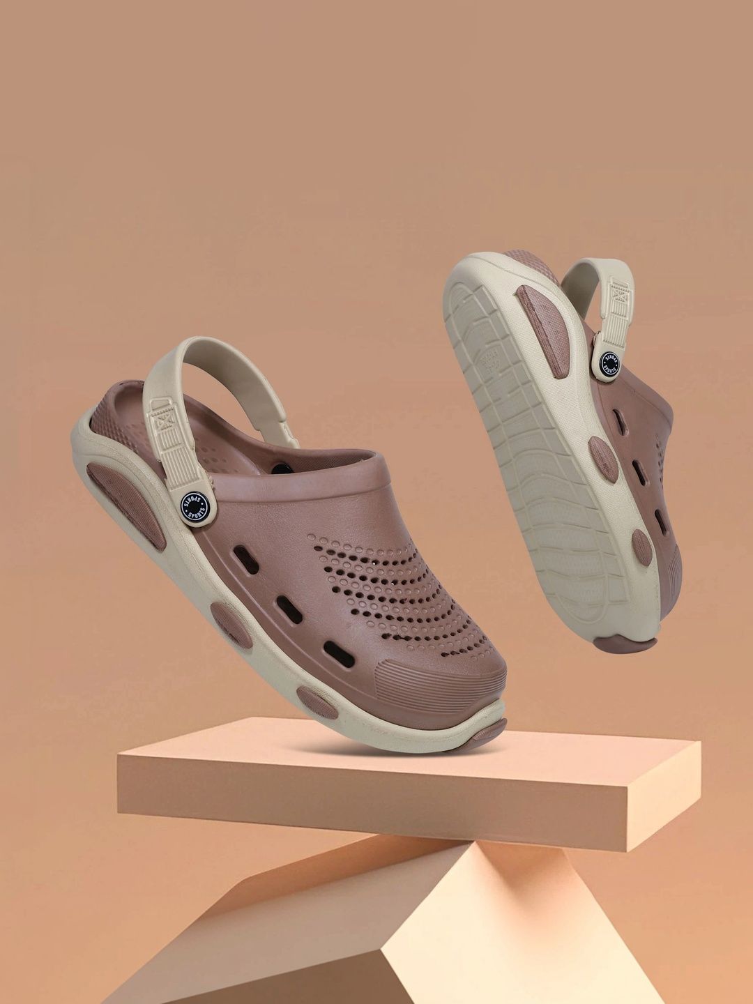 FOOT CARE Men Colourblocked Clogs