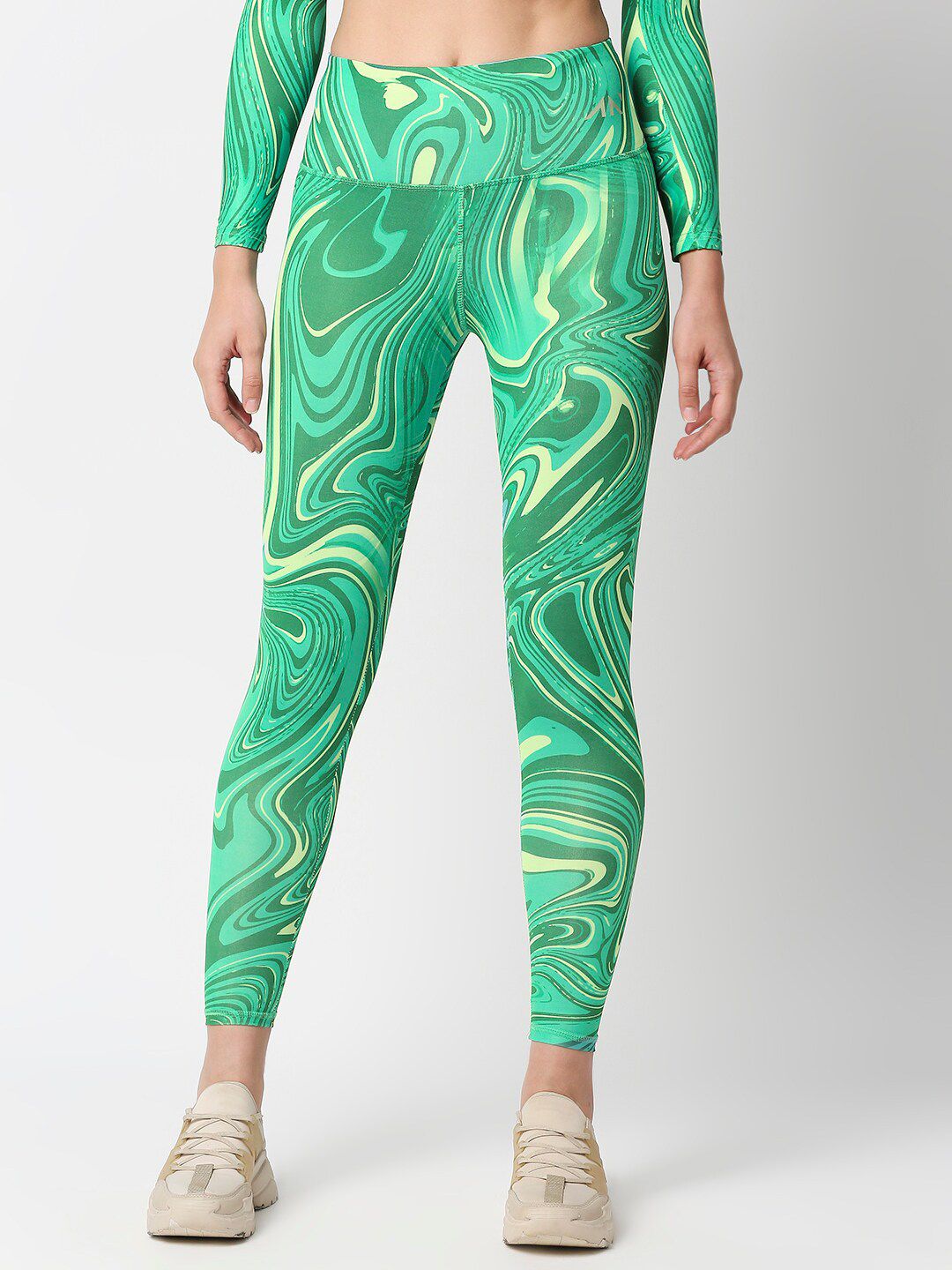 AESTHETIC NATION Women Green Printed Dry Fit Tights Price in India