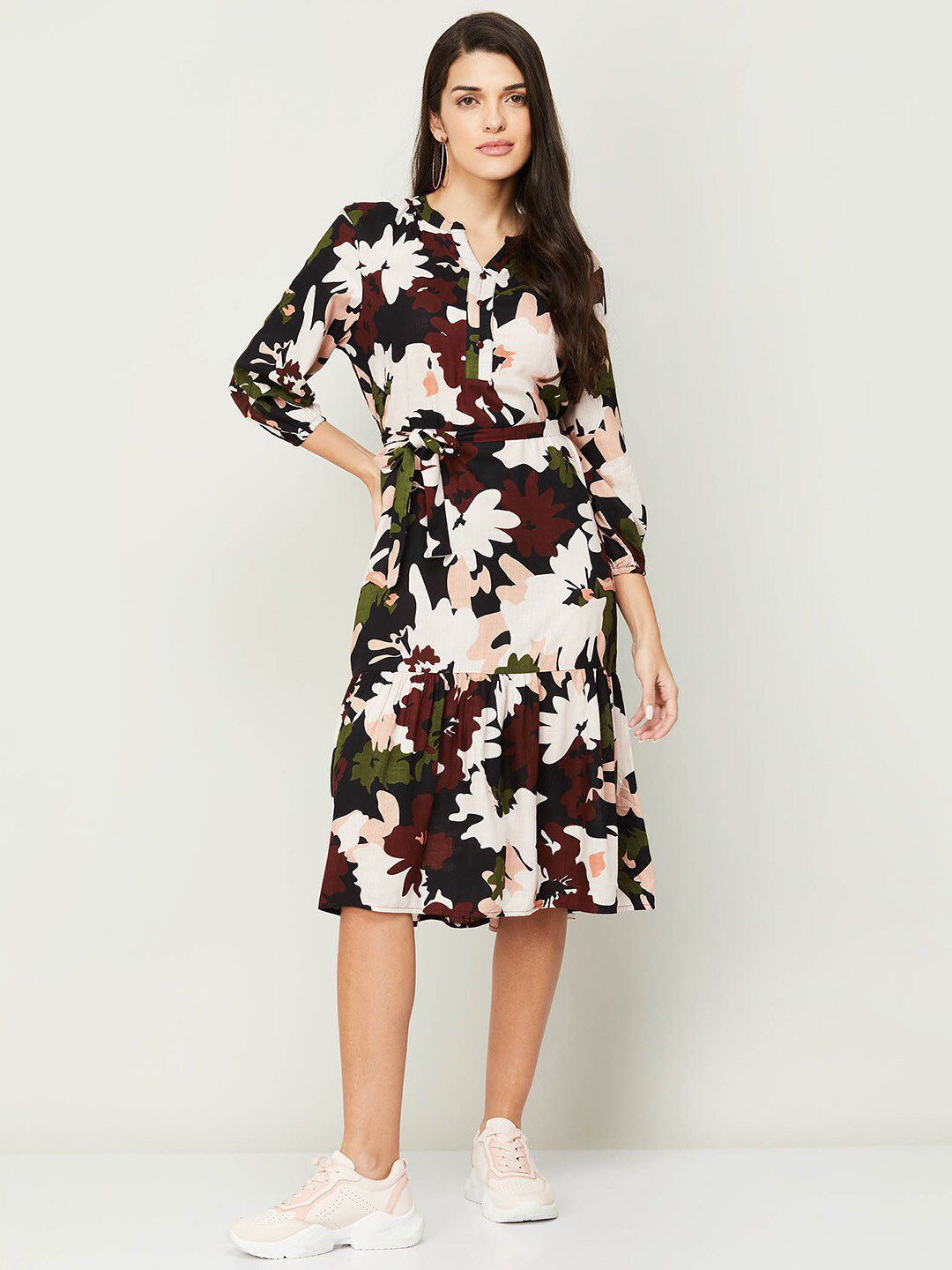 Fame Forever by Lifestyle Women Green & Black Floral Printed Dress Price in India