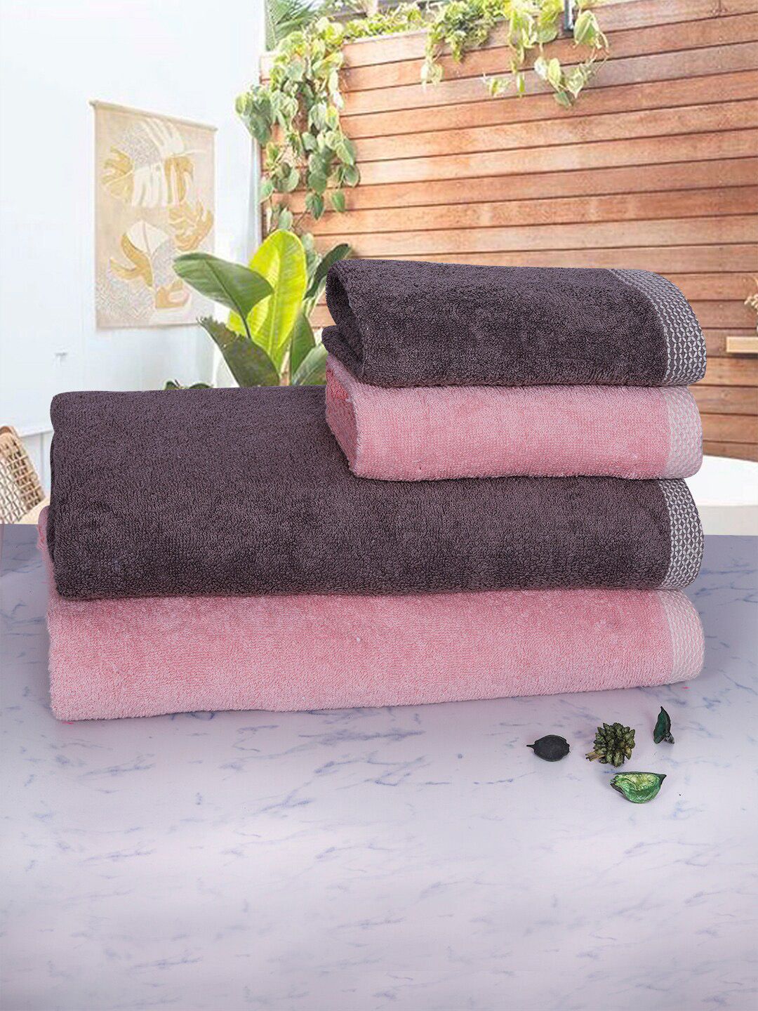 RANGOLI Set of 4 Pink & Grey  Pure Cotton Towel Set Price in India