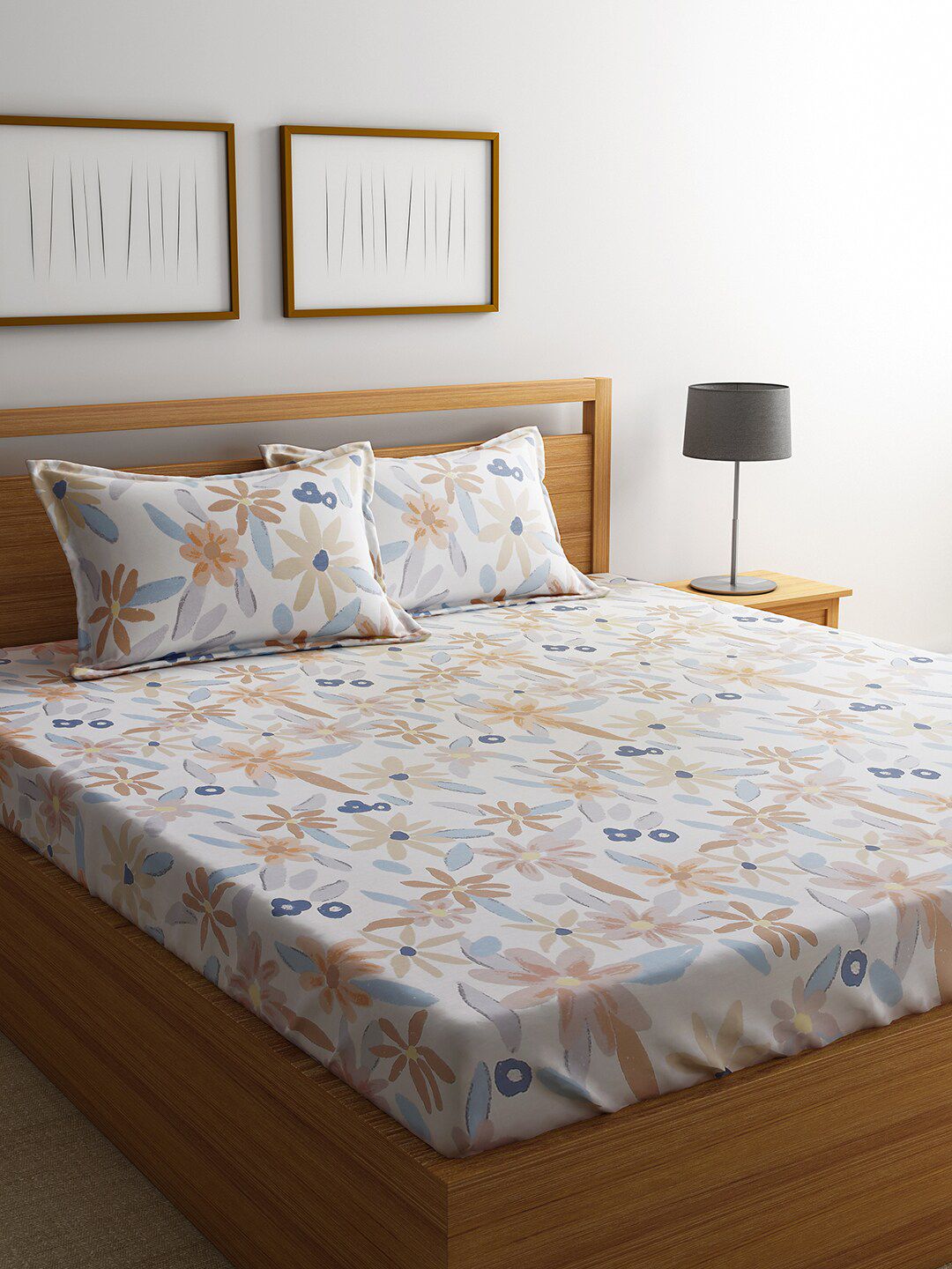 URBAN DREAM White & Orange Floral 210 TC King Bedsheet with 2 Pillow Covers Price in India