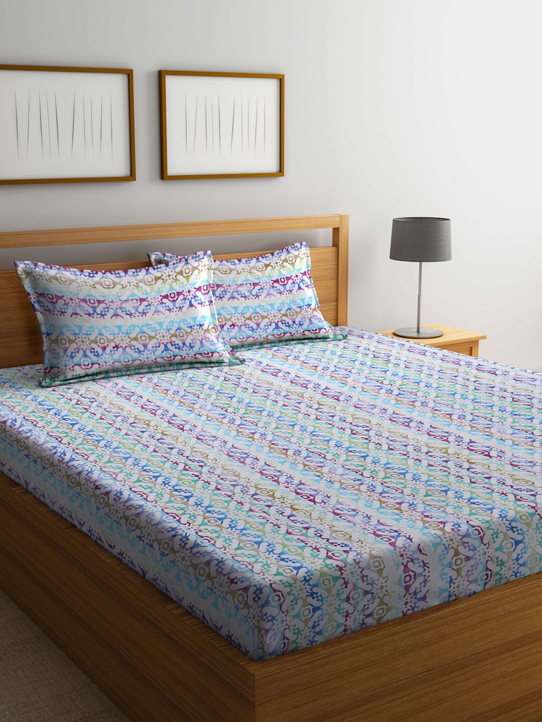 BOMBAY DYEING Blue & White Cotton 120 TC King Bedsheet with 2 Pillow Covers Price in India