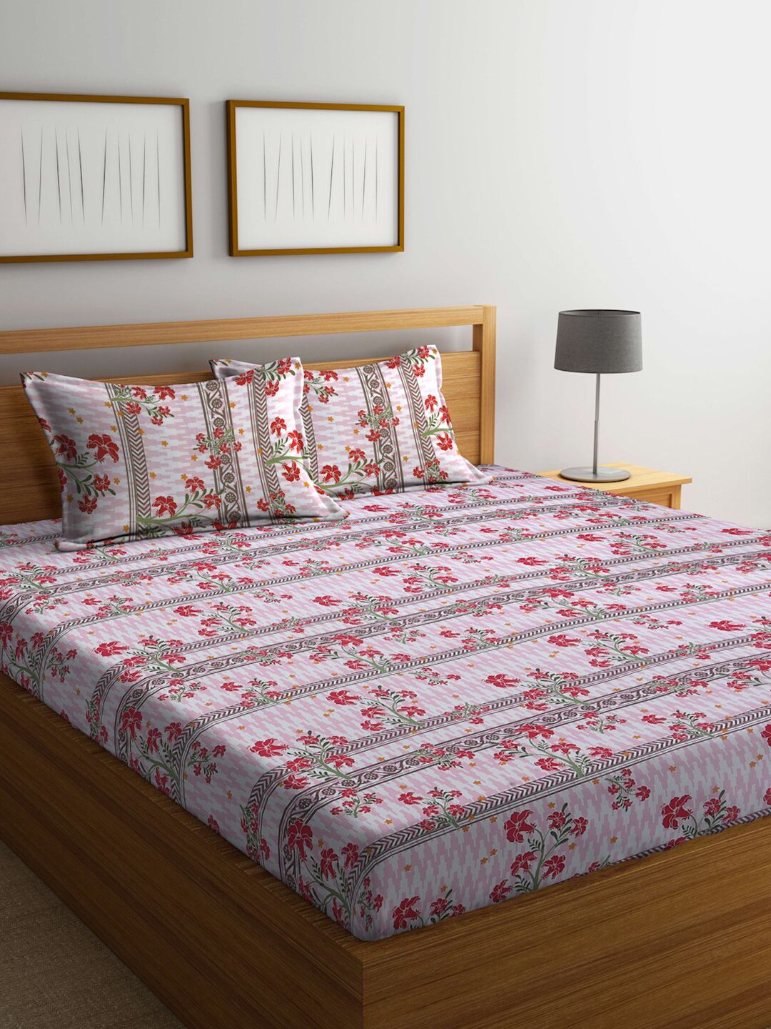 BOMBAY DYEING Red & Pink Floral 120 TC Queen Bedsheet with 2 Pillow Covers Price in India