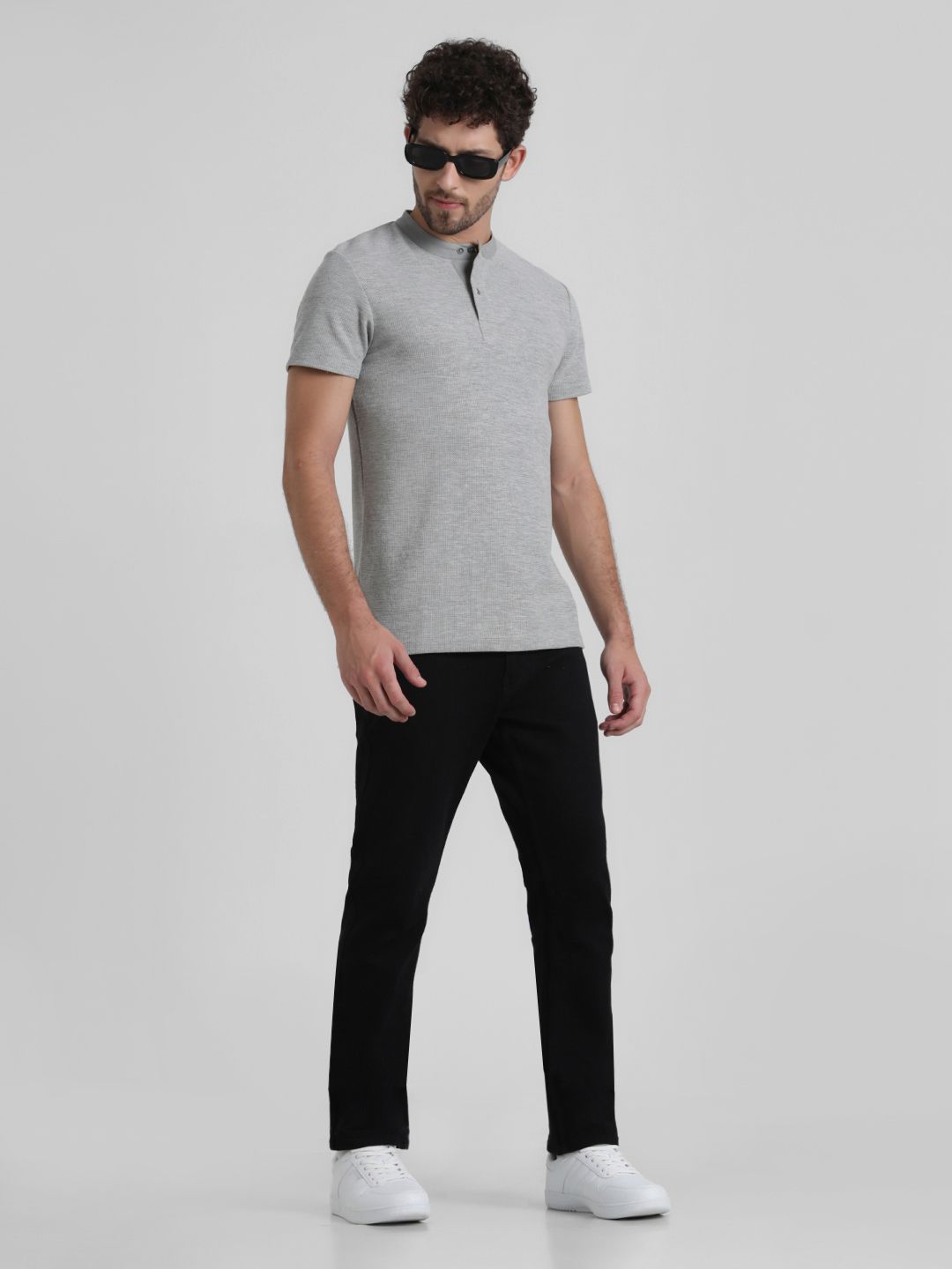 Black Regular Fit Solid Low-Rise Jeans