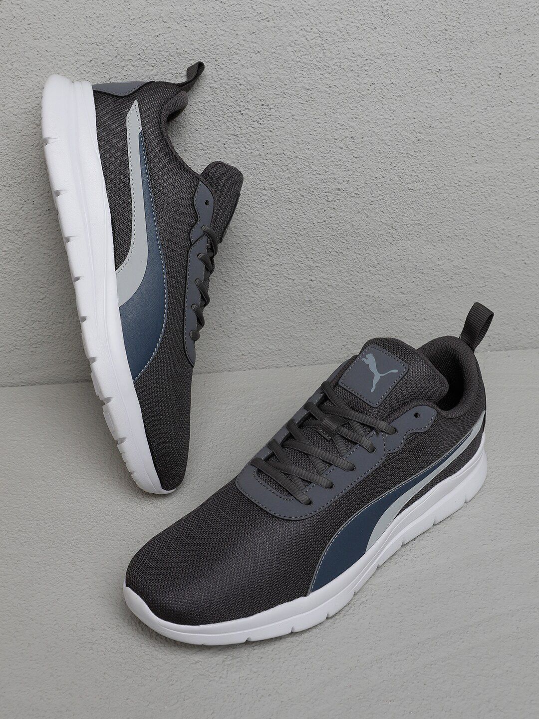 Puma Men Grey Leather Running Shoes