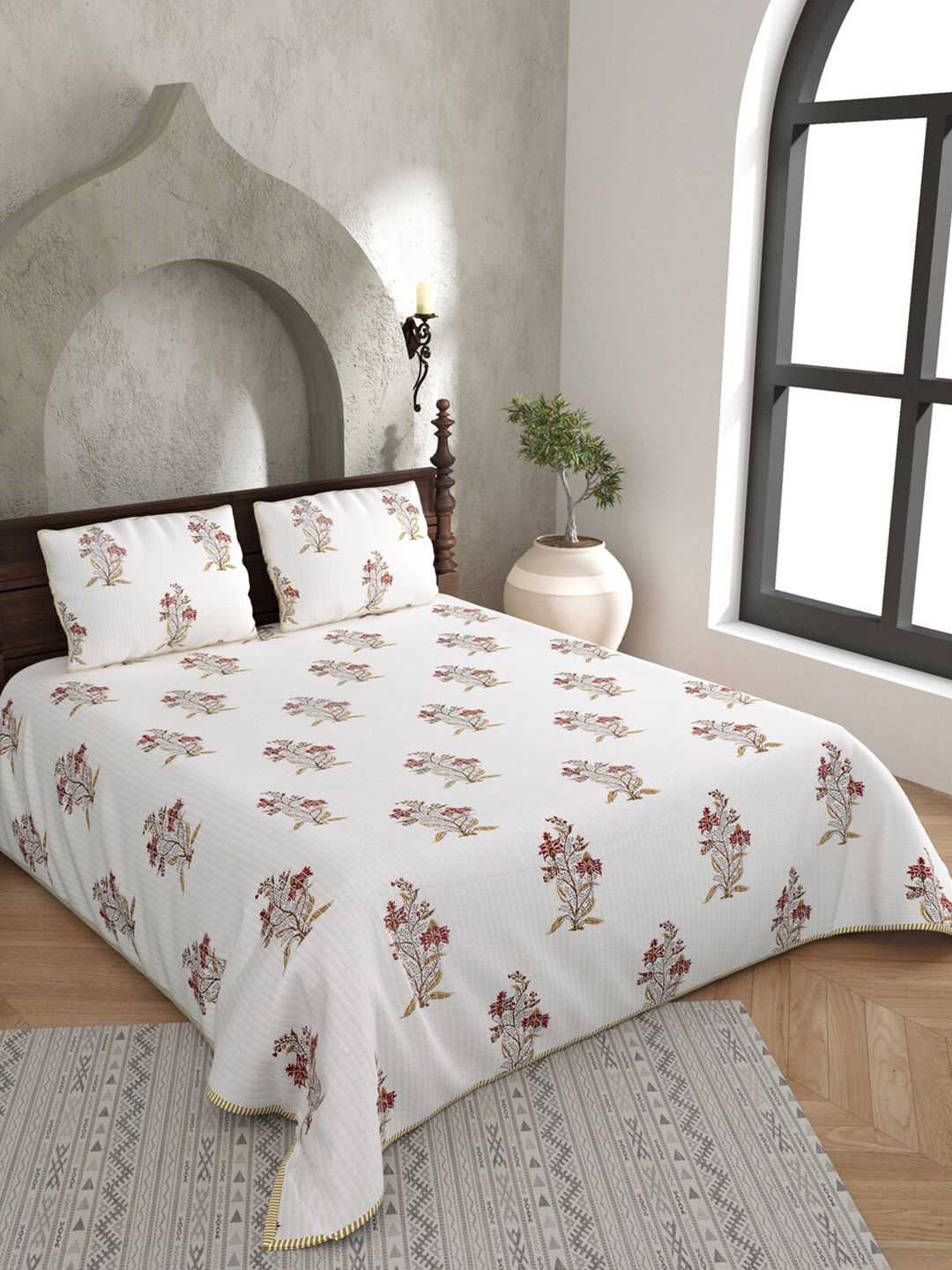 JAIPUR FABRIC Floral Reversible AC Room 150 GSM Double Bed Blanket With 2 Pillow Covers Price in India