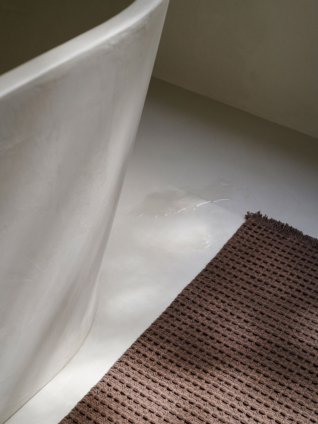 H&M Brown Solid Pure Cotton Anti-Slip Bath Mat Price in India