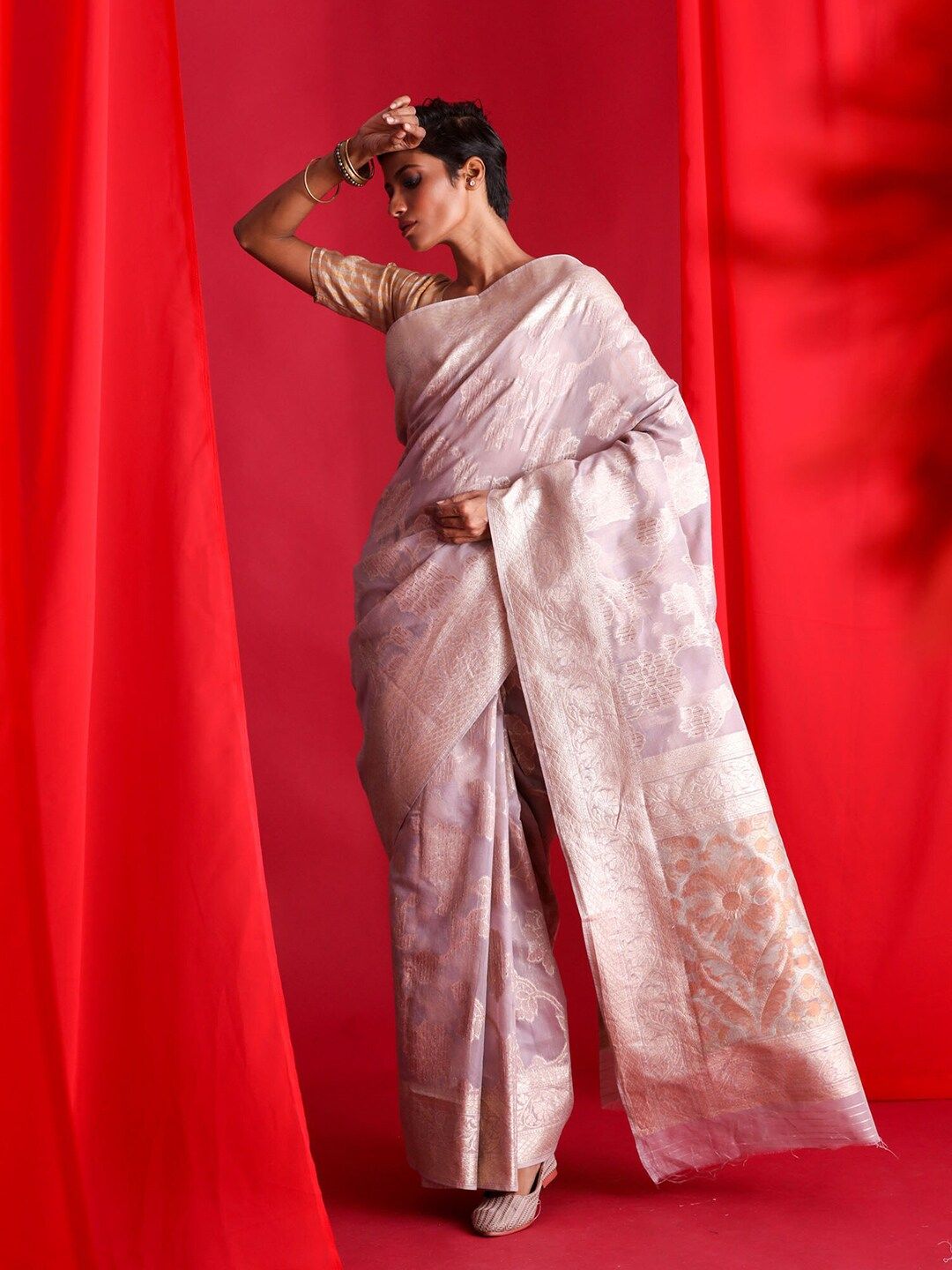 BEATITUDE Lavender & Gold-Toned Ethnic Motifs Zari Banarasi Saree Price in India