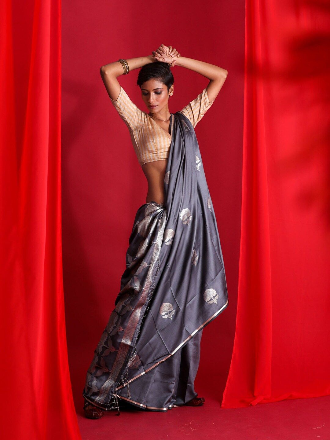 BEATITUDE Grey & Silver-Toned Ethnic Motifs Zari Silk Blend Banarasi Saree Price in India