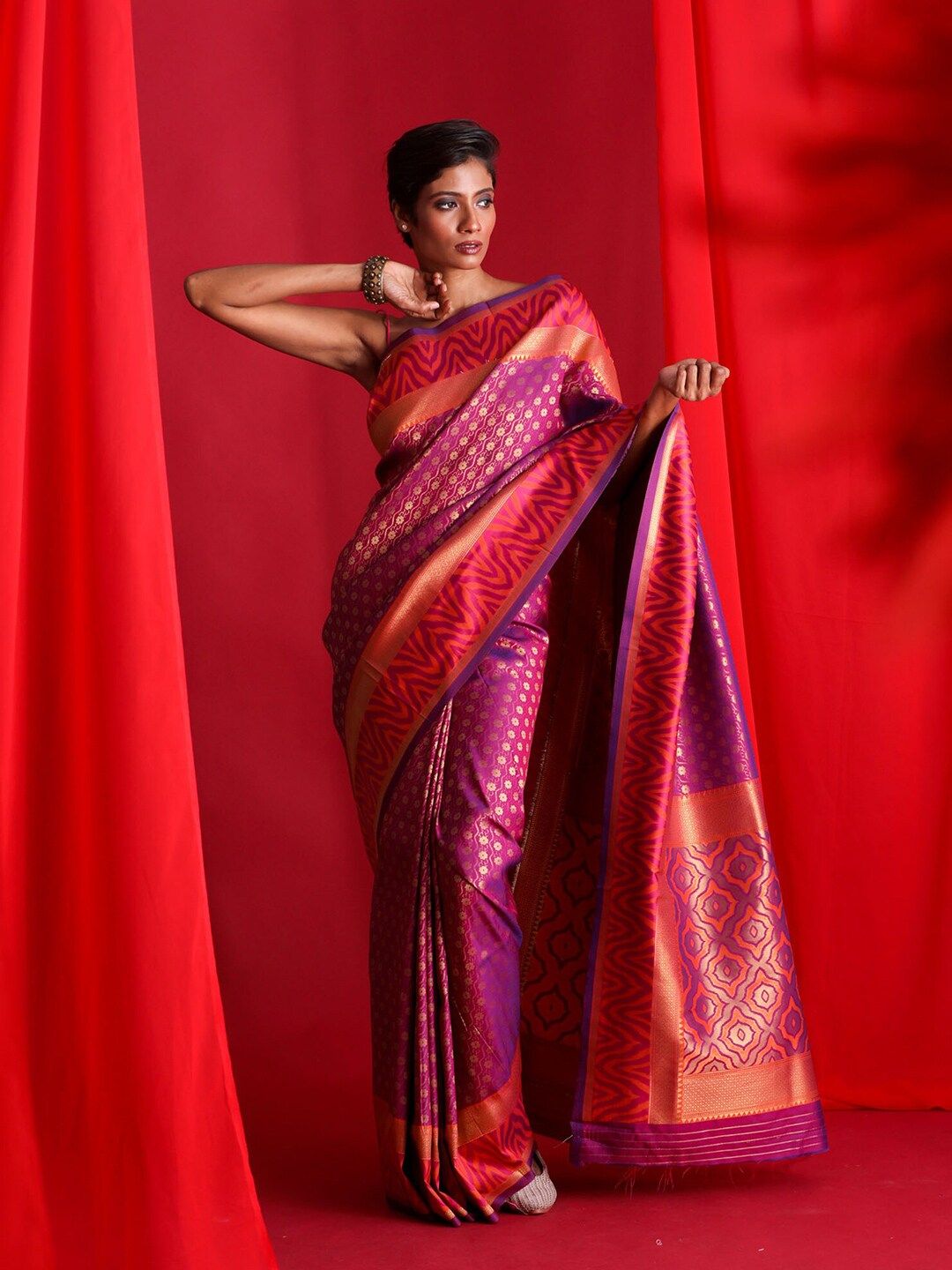 BEATITUDE Purple & Orange Woven Design Zari Silk Blend Banarasi Saree Price in India