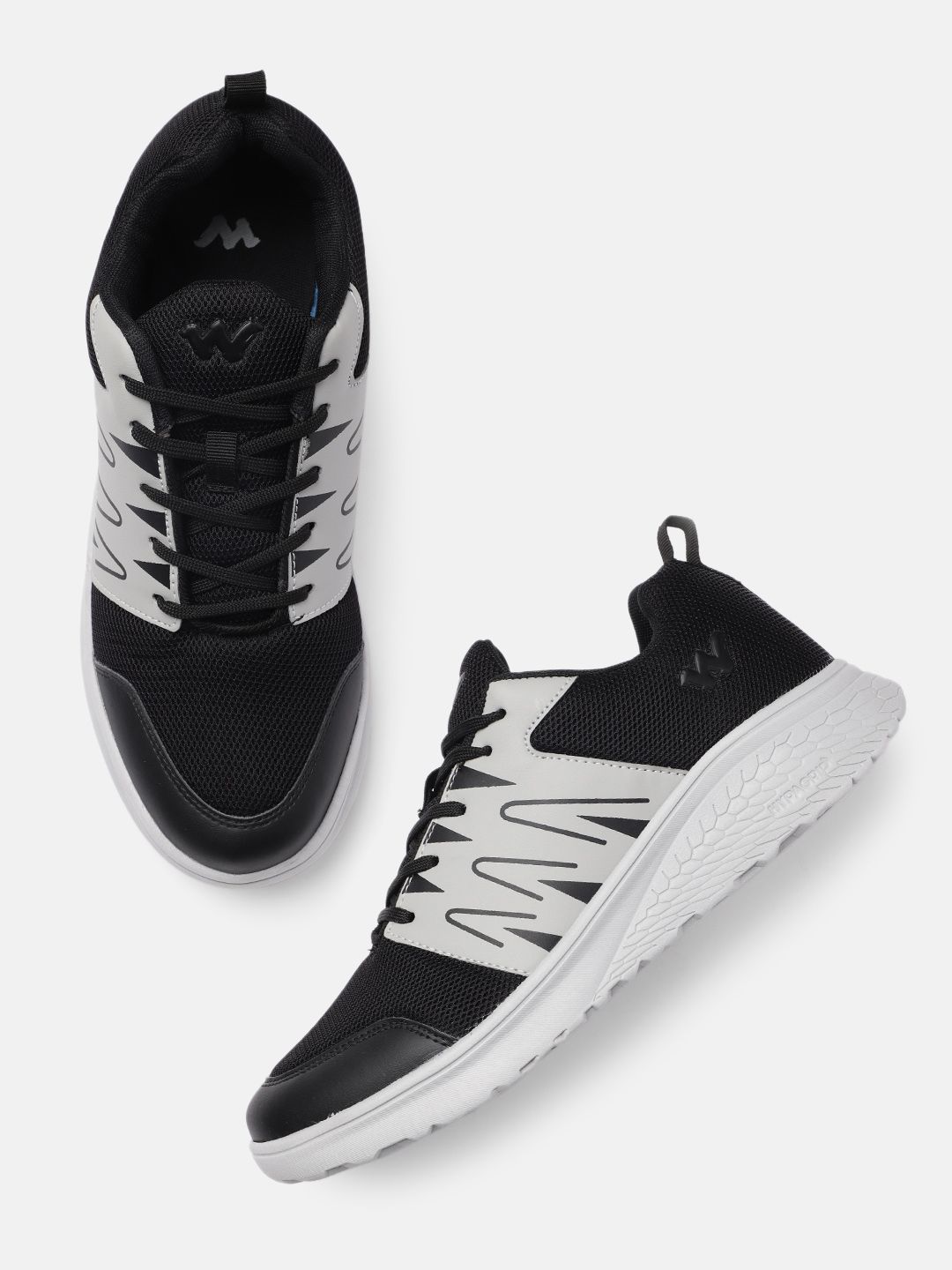 Wildcraft Men Black & White Francis Sports Shoes