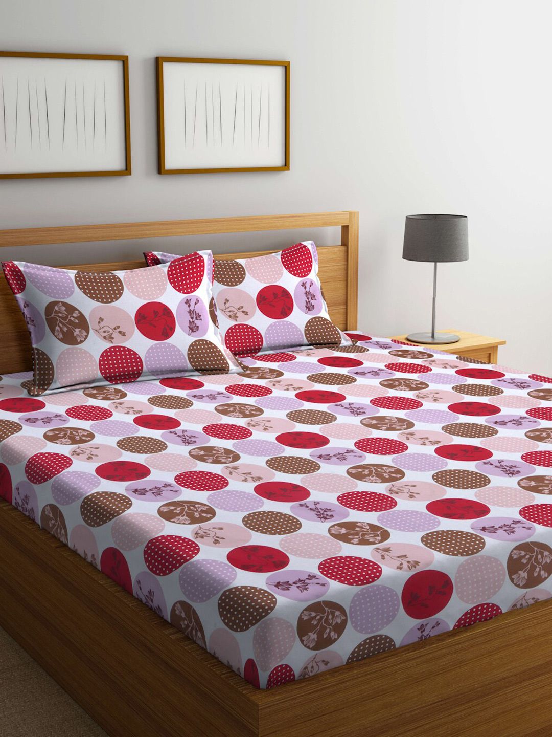 BOMBAY DYEING Brown & Red Geometric 120 TC Cotton King Bedsheet with 2 Pillow Covers Price in India