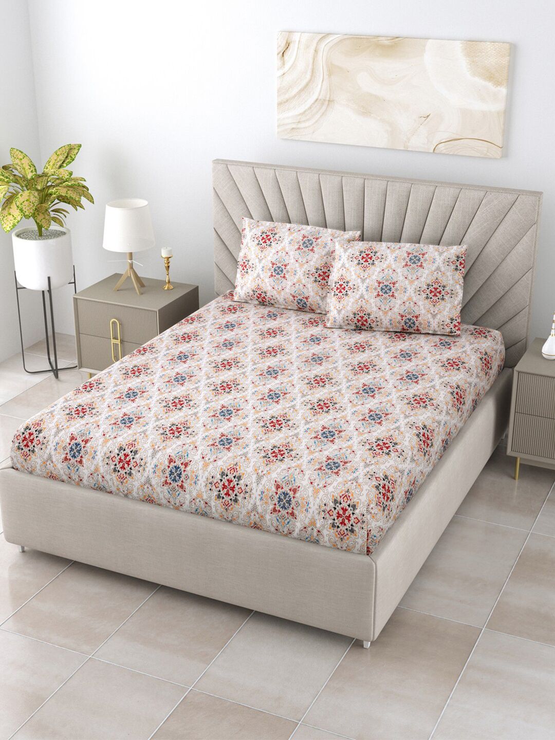 BOMBAY DYEING Cream-Coloured & Red Floral 180 TC King Bedsheet with 2 Pillow Covers Price in India