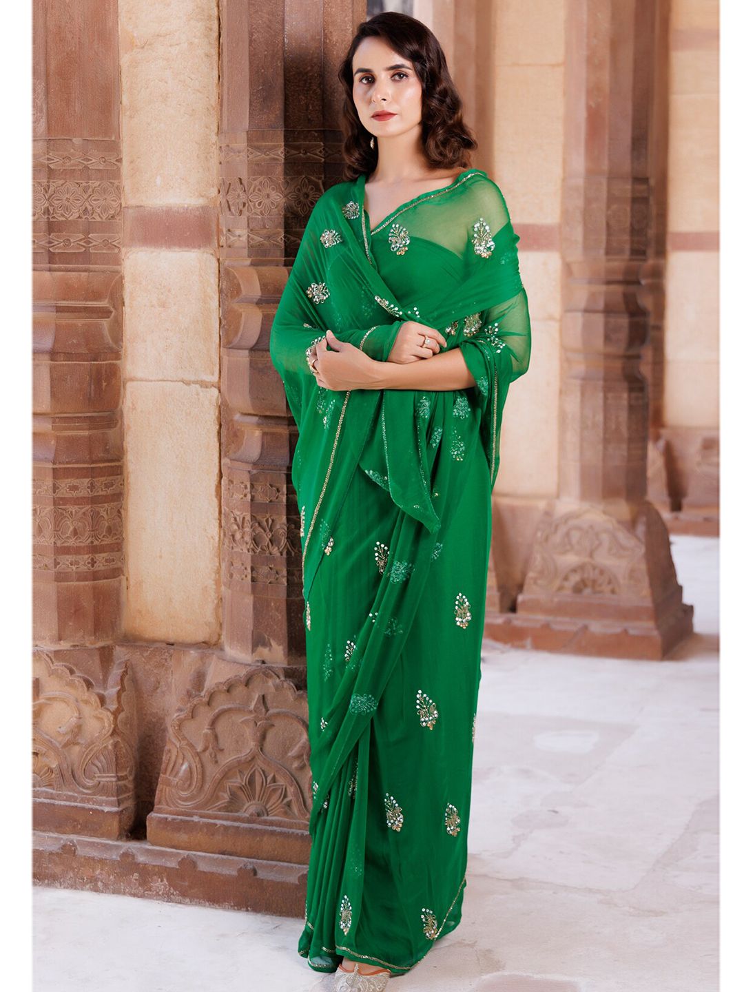 Geroo Jaipur Green & Gold-Toned Floral Aari Work Pure Chiffon Saree Price in India