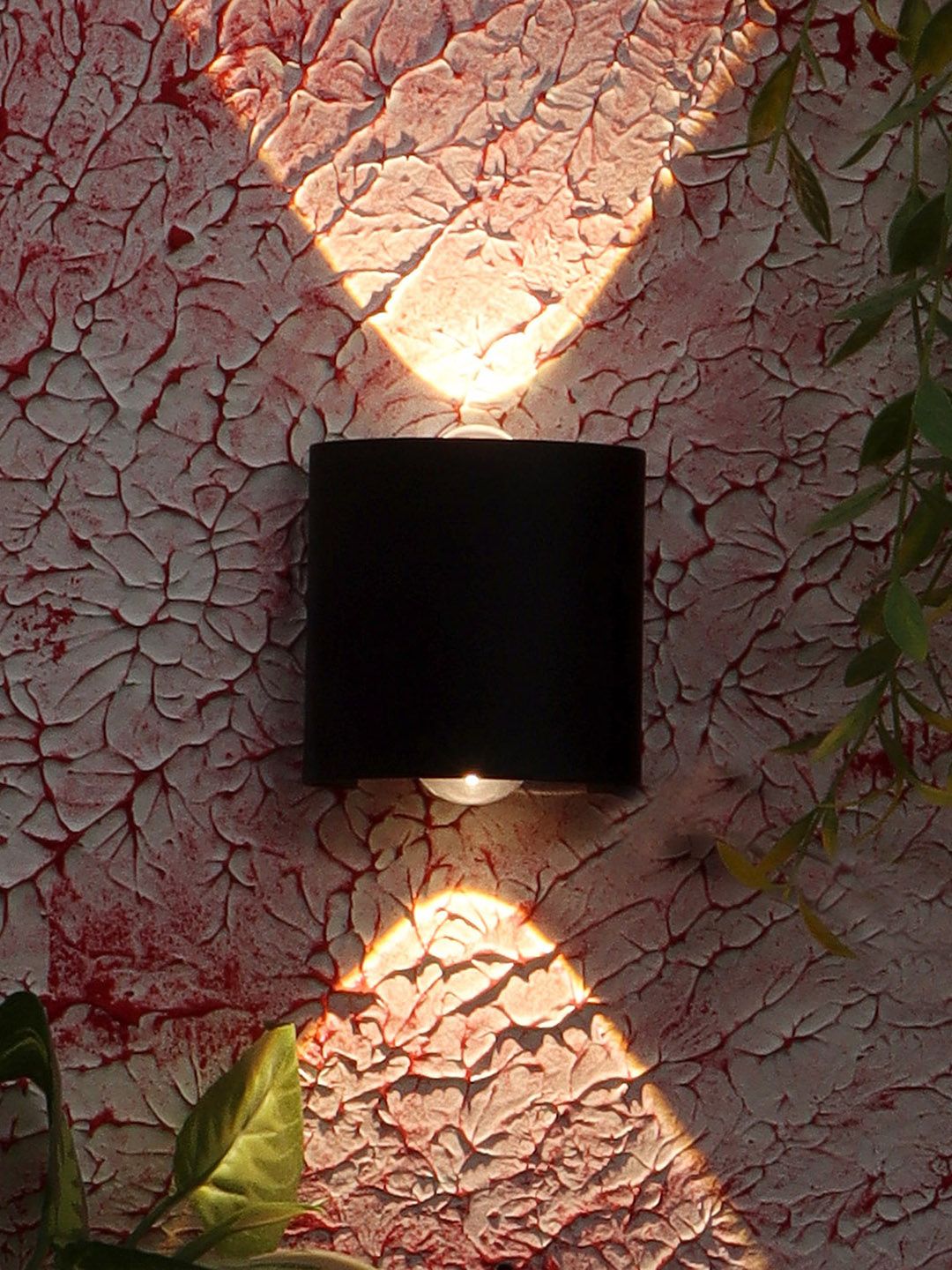 MFD HOME FURNISHING Black Solid Cylindrical Wall Lamp Price in India