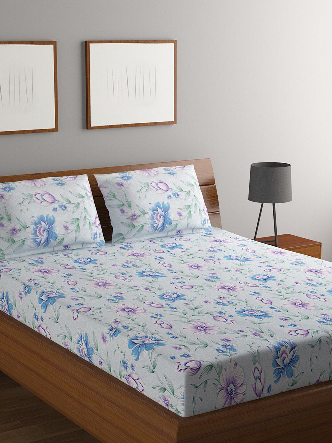 BOMBAY DYEING White & Blue Floral 140 TC King Cotton Bedsheet with 2 Pillow Covers Price in India