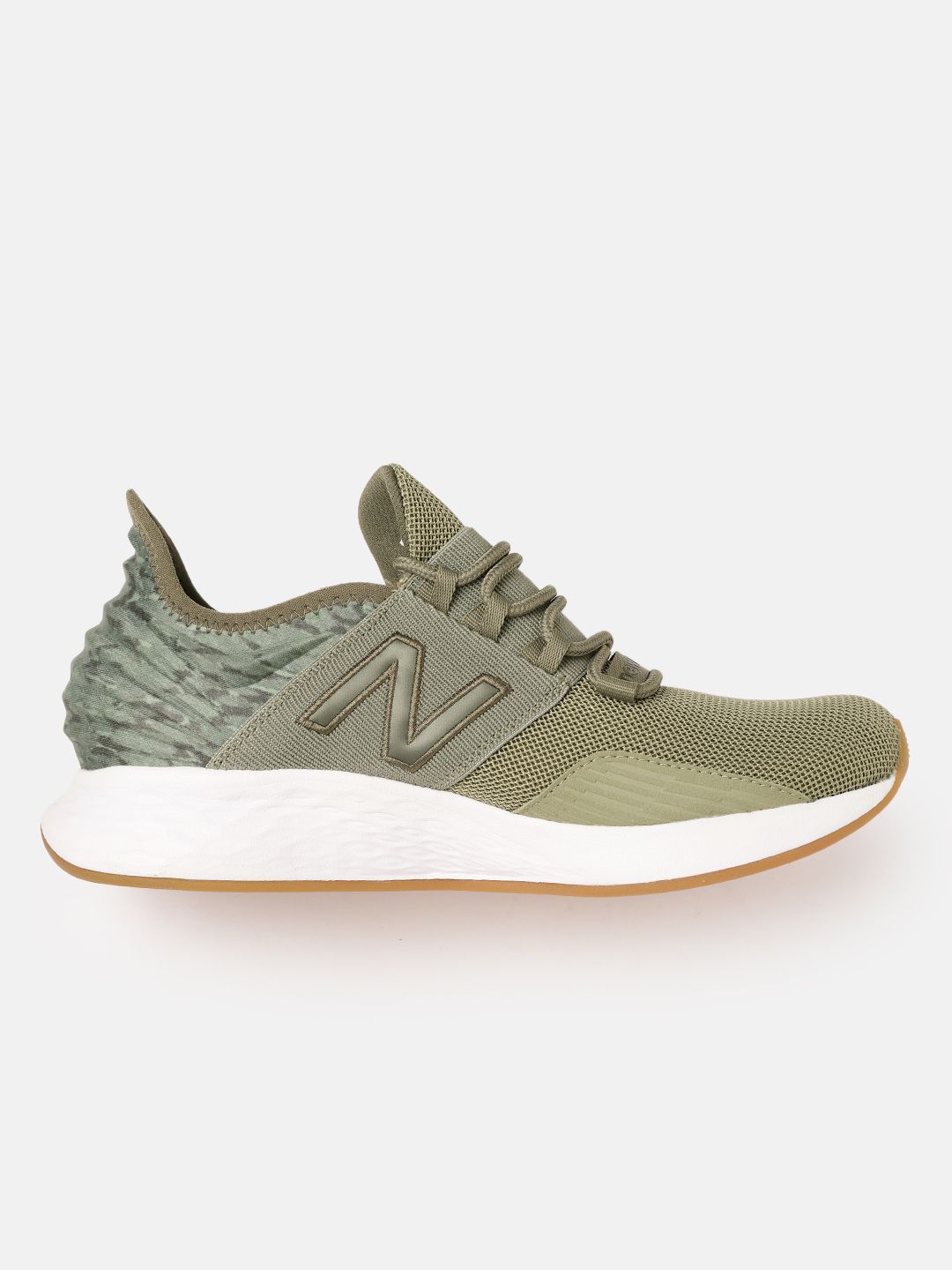 Buy New Balance Men Woven Design Roav V1 Running Shoes  display picture 2