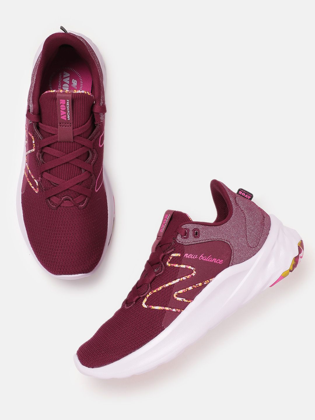 New Balance Women Woven Design Roav Running Shoes