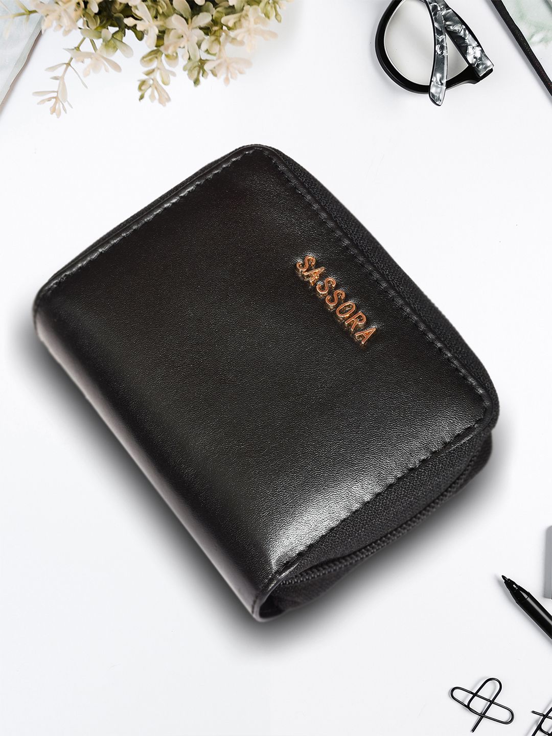 Sassora Unisex Black Leather Card Holder