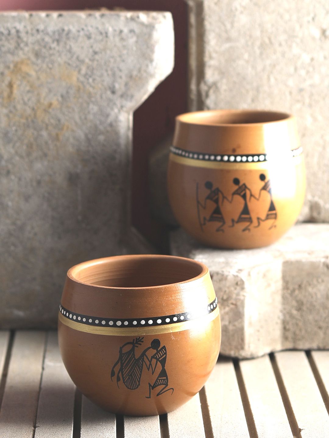 VarEesha Set of 6 Brown Terracotta Hand-Painted Kulhad Cups Price in India