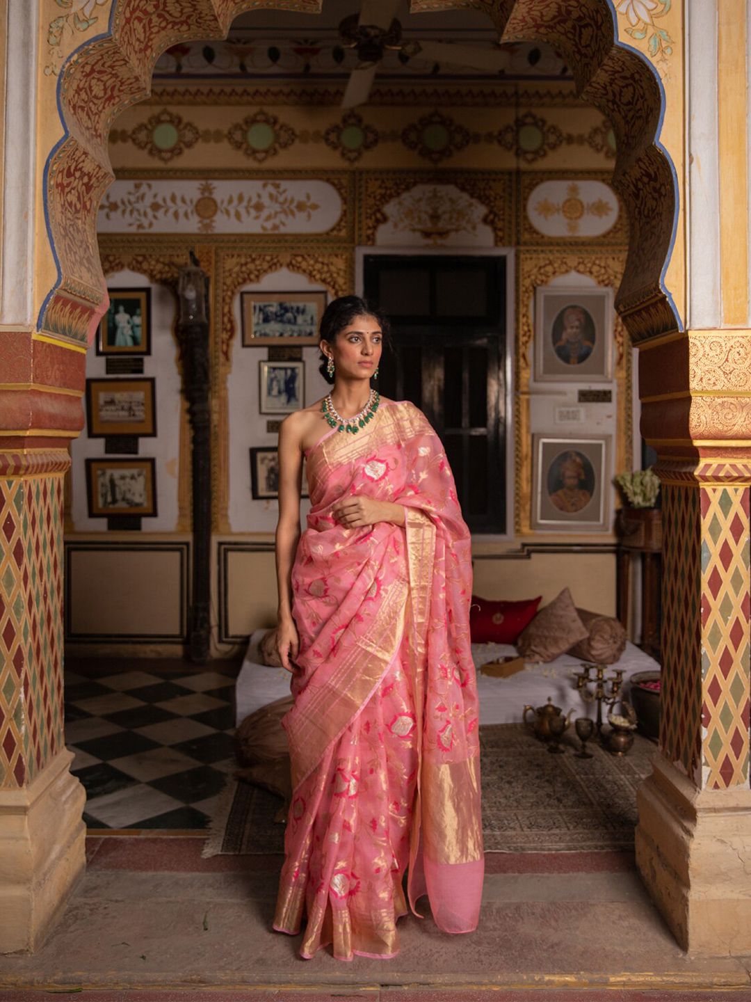 Geroo Jaipur Pink & Gold-Toned Woven Design Zari Silk Cotton Kota Saree Price in India