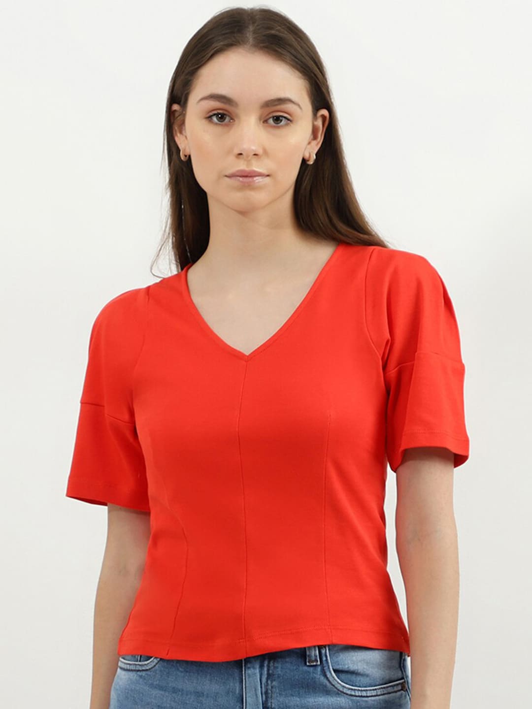 United Colors of Benetton Woman Solid V-Neck Crop Top Price in India