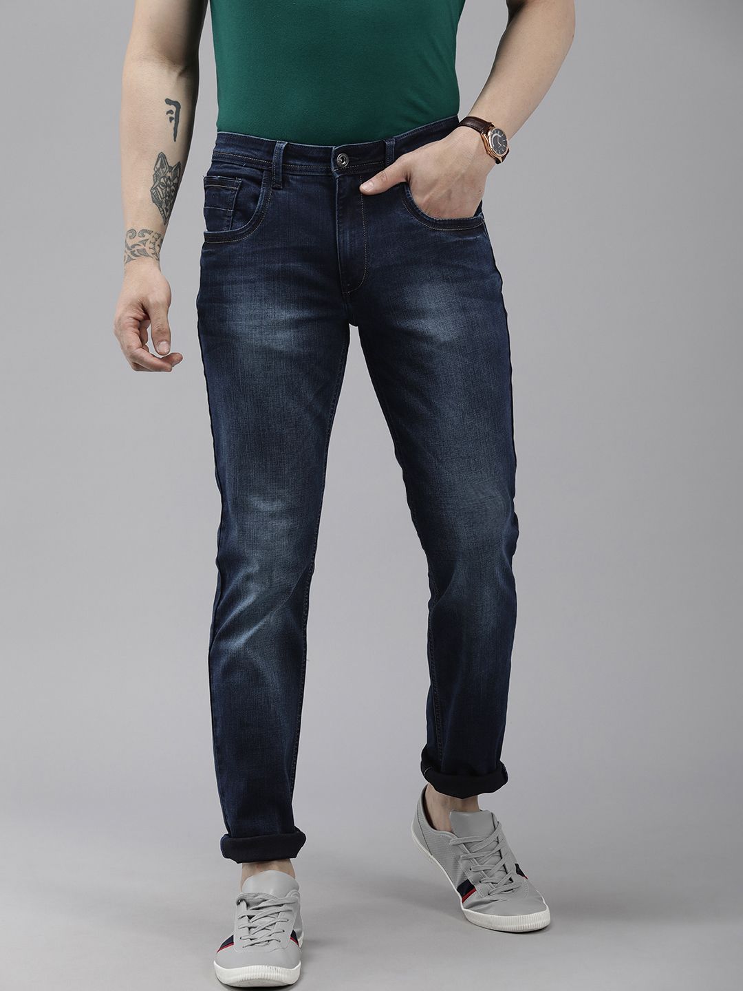 VAN HEUSEN DENIM LABS Men Slim Fit Heavy Fade Stretchable Jeans