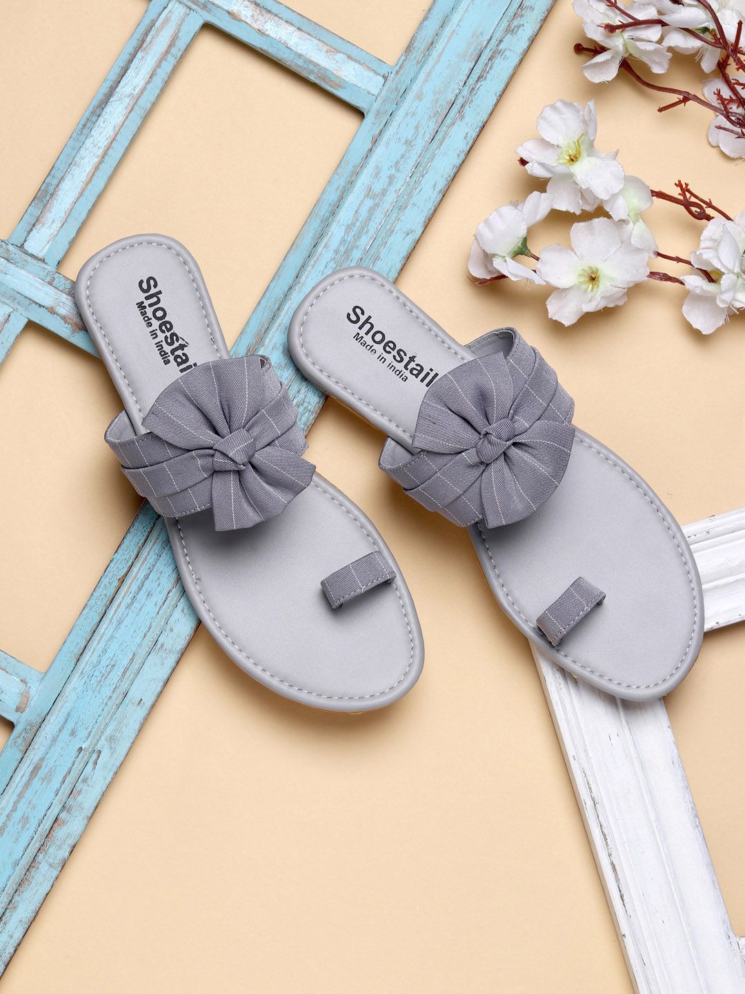 Shoestail Women Grey One Toe Flats with Bows Price in India