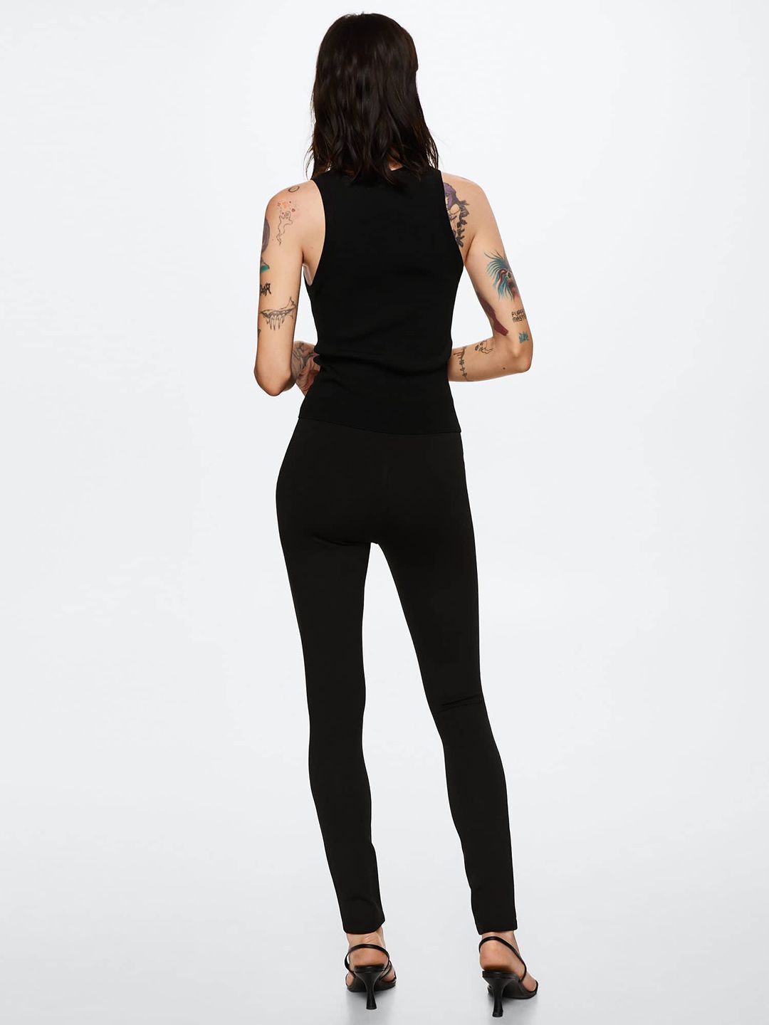Solid Decorative Button Leggings